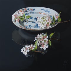 ''Last Hydrangea'', Contemporary Still Life with Porcelain and Flowers 