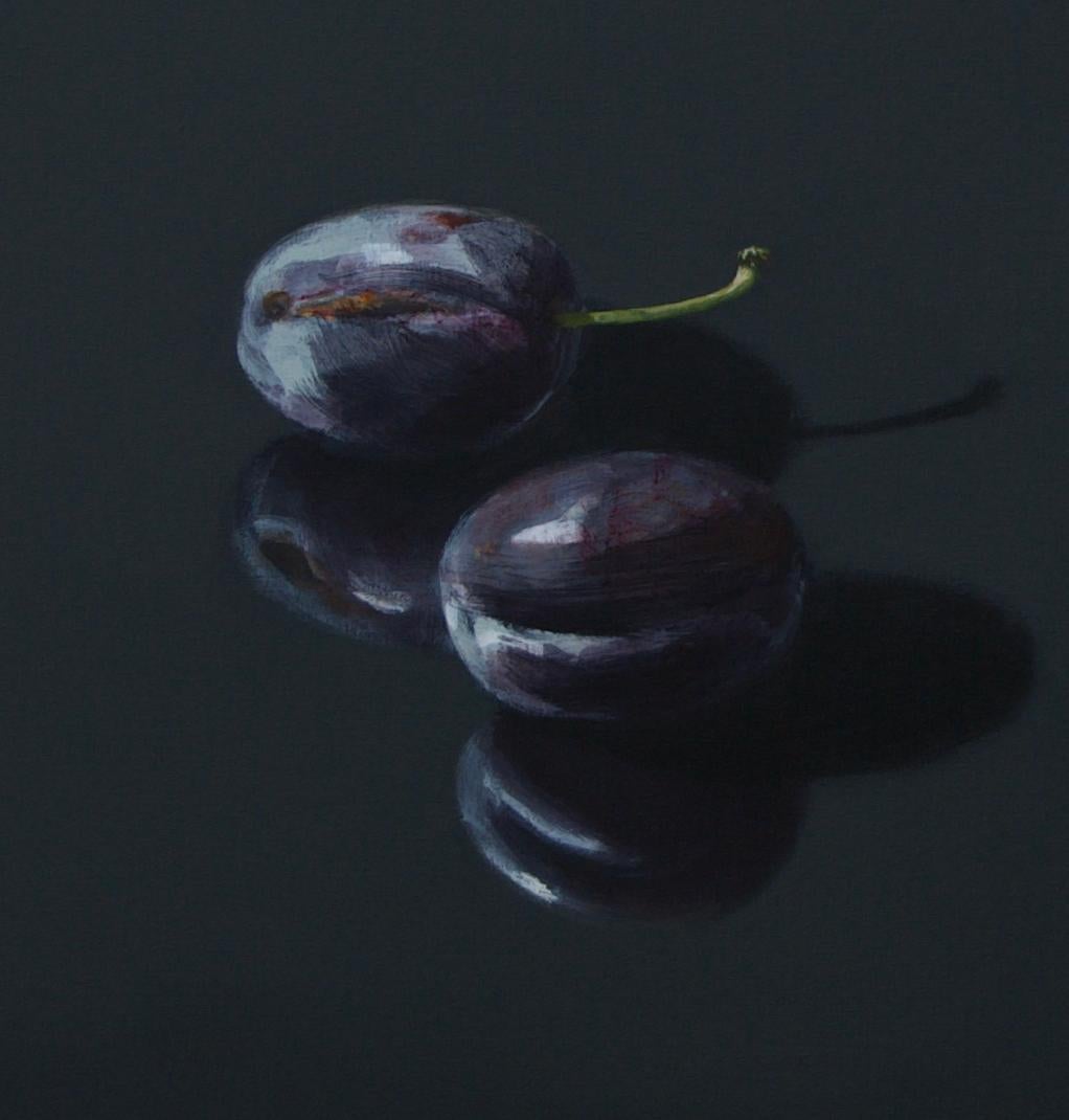 ''Plums'', Contemporary Still Life Porcelain with Fruit, Plums - Painting by Sasja Wagenaar