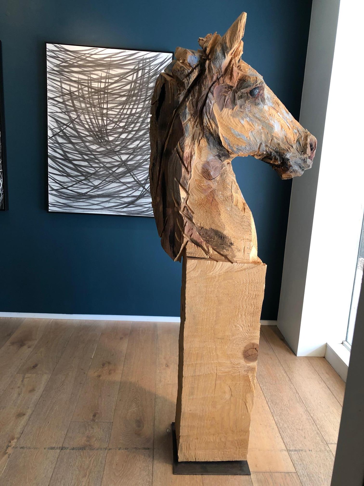 Wood Horse sculpture, carved from oak with a chainsaw, Jürgen Lingl-Rebetez, - Sculpture by Jürgen Lingl - Rebetez 