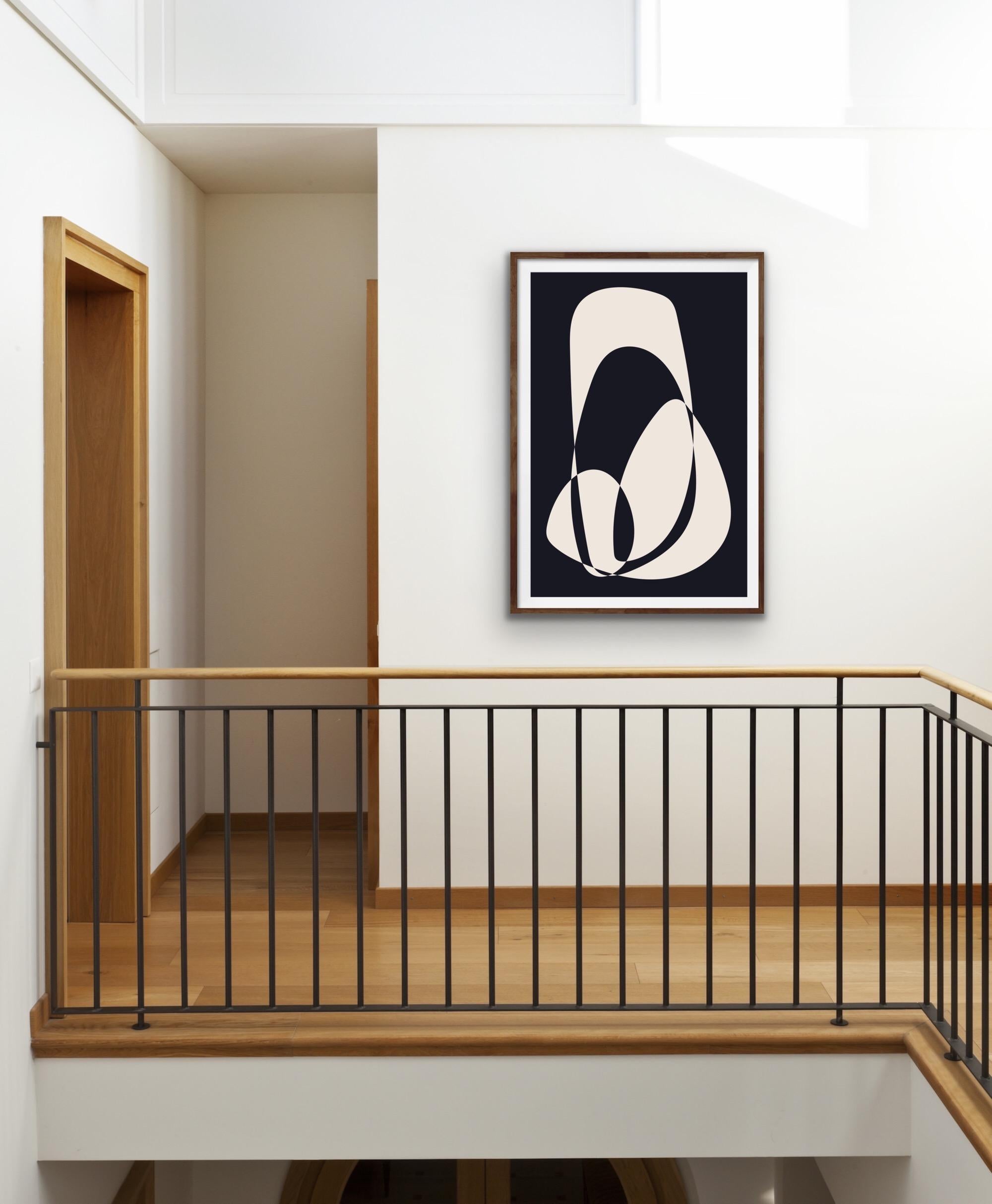 „Sense of balance“, zeitgenössischer Archivpigmentdruck, Auflage 15, ungerahmt (Zeitgenössisch), Print, von Sepideh Isley 