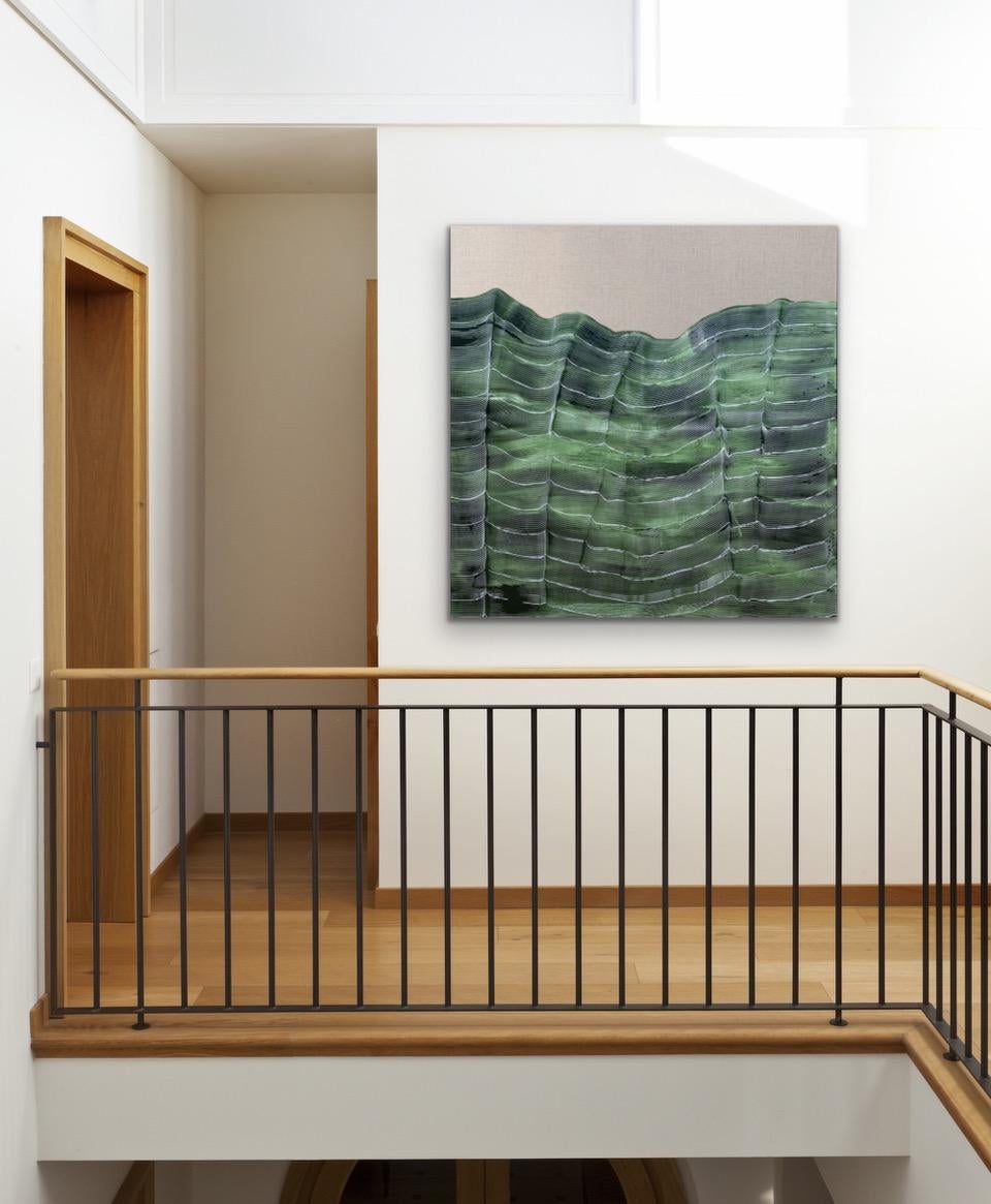 'Green strokes 2' by Maria Jose Benvenuto, unique contemporary painting on linen - Painting by Maria José Benvenuto 