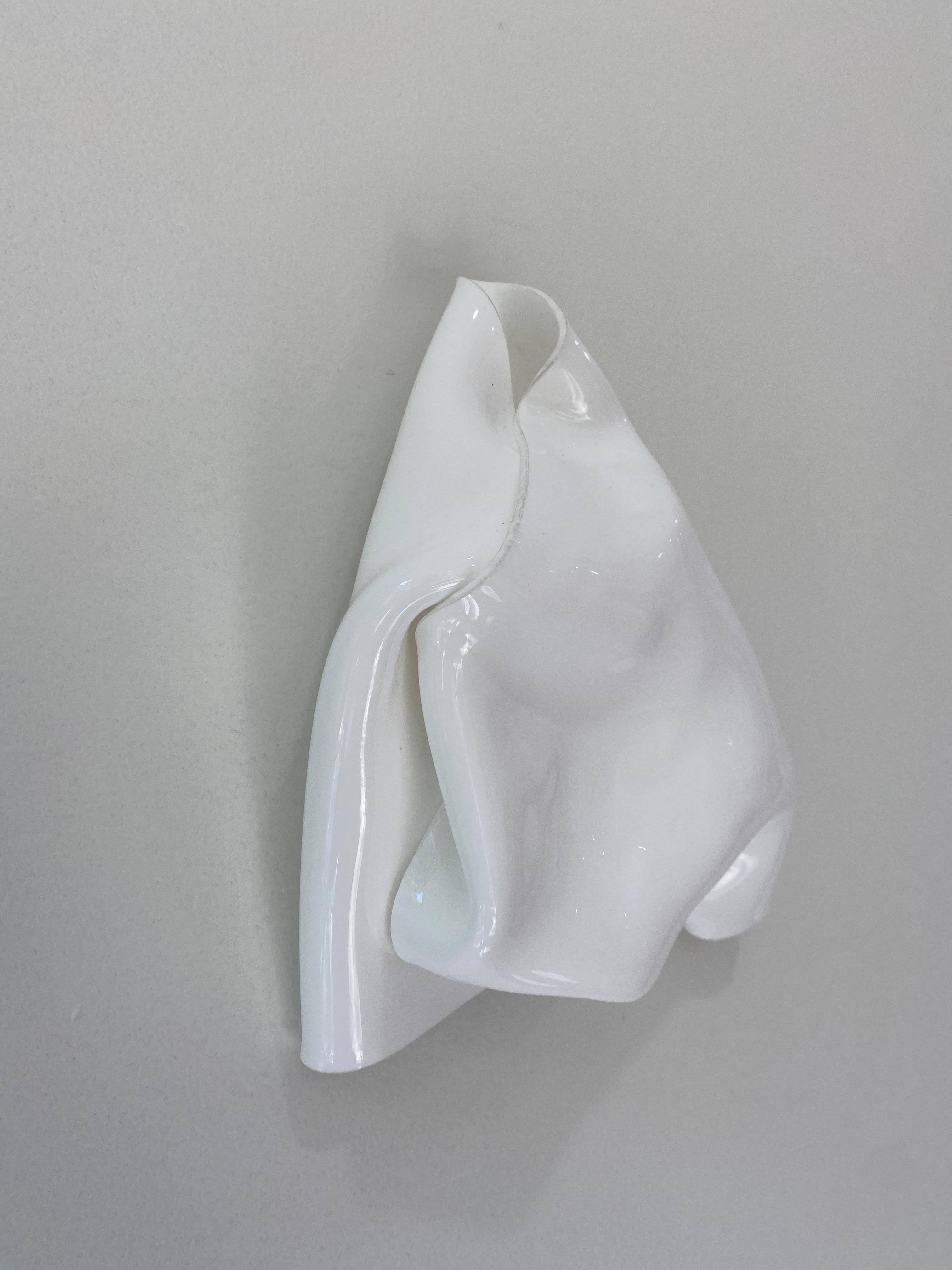 'Small White Three Sided Fold', Contemporary abstract sculpture - Sculpture by Anya Pesce