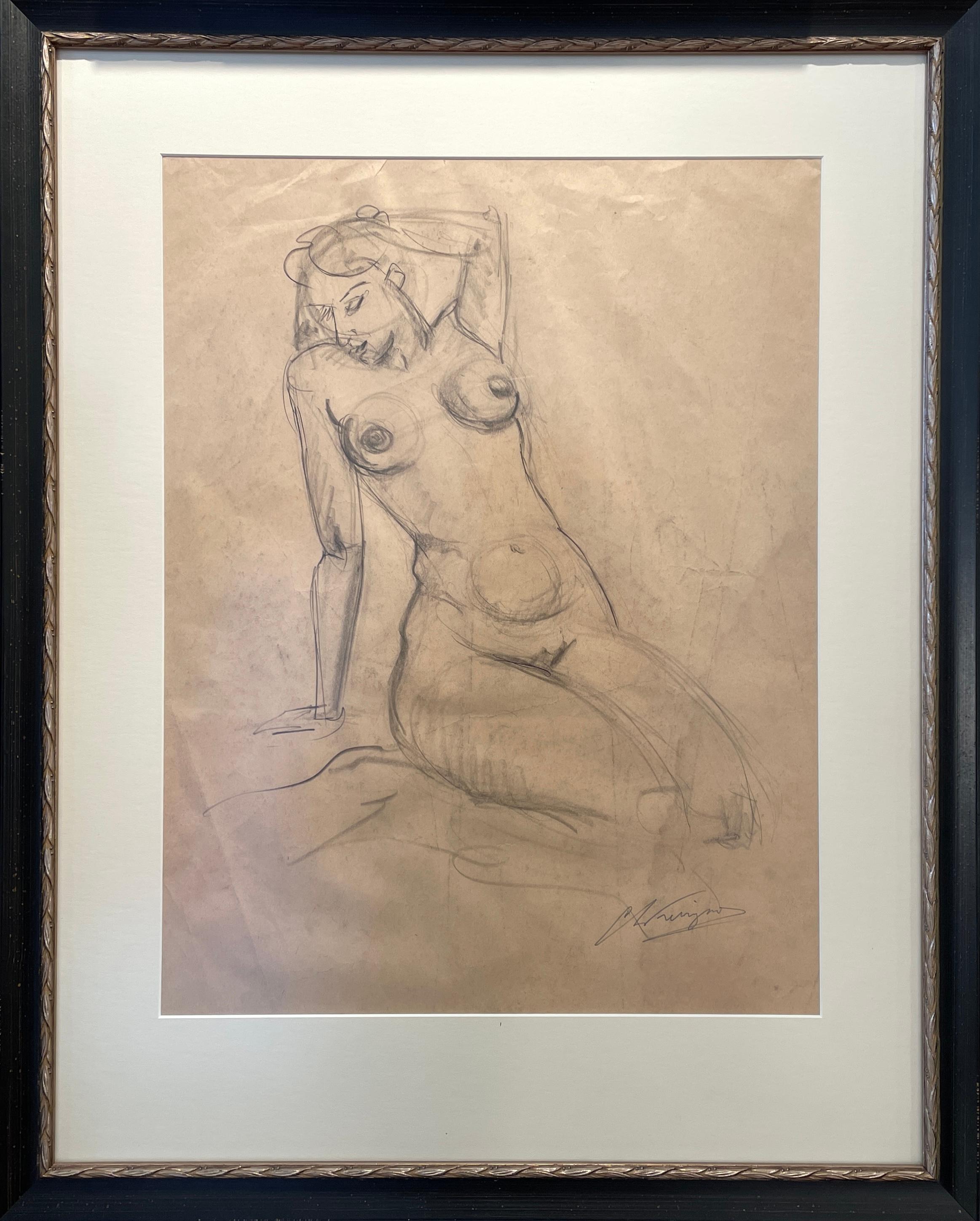 Dans les traits de crayon nuancés du nu figuratif de 19,5" x 15" de Chris Ferrigno, une forme à la fois détendue et dynamique est capturée avec une aisance gracieuse. Réalisée sur papier en 1972, la main habile de l'artiste dessine les courbes