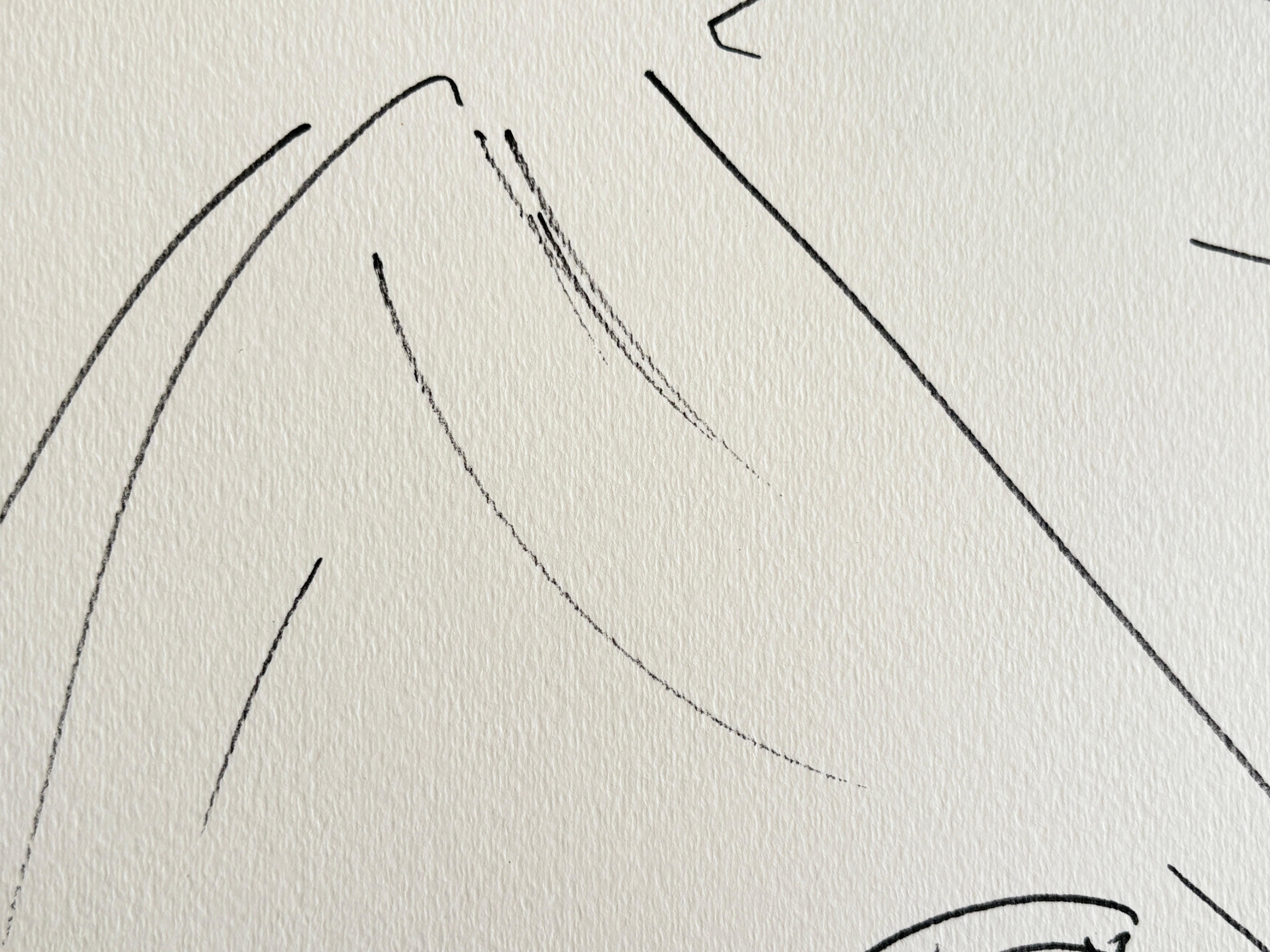 « The Lady With The Sparkling Eyes » (La femme aux yeux scintillants) de Devie - Beige Portrait par Devie Elzafon