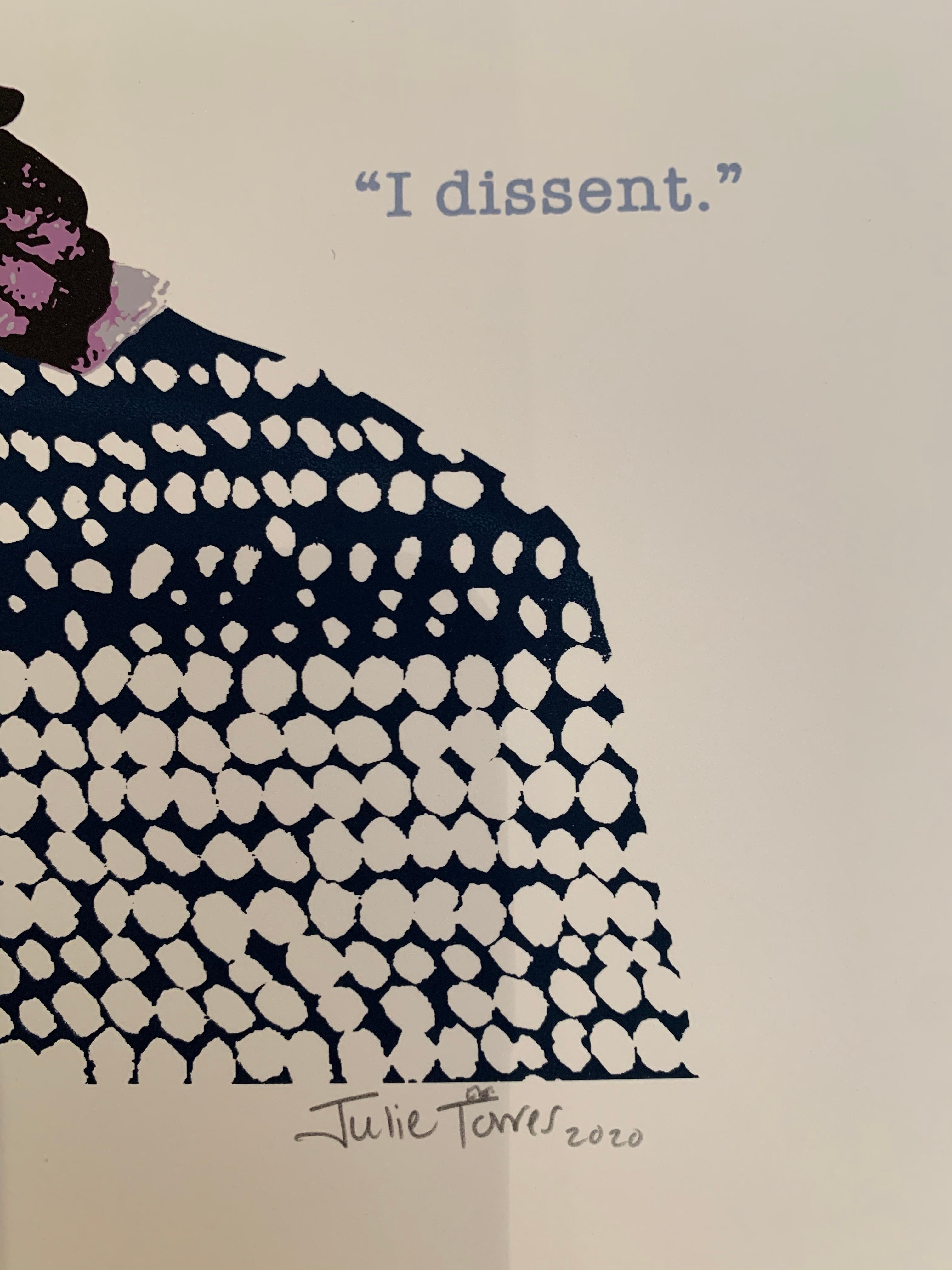 „Giant“ Ruth Bader Ginsburg Siebdruck aus Seide (Grau), Portrait Print, von Julie Torres 