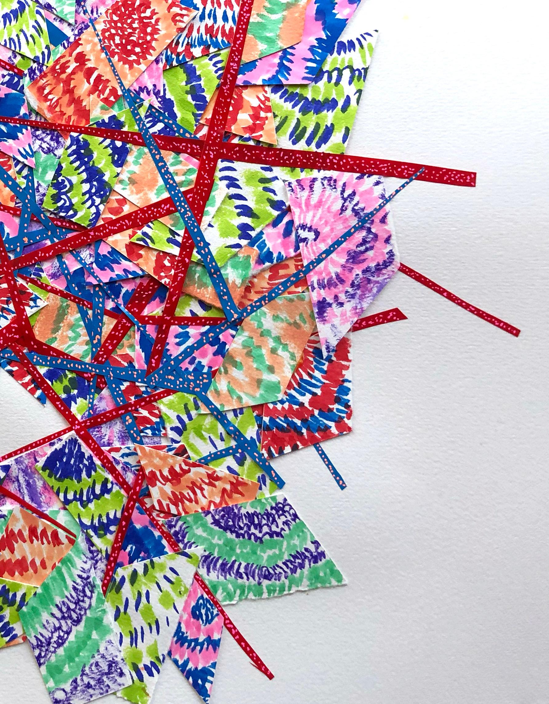Abstraktes Collage-Gemälde in verschiedenen Medien, zeitgenössisches rot-blau-grünes Muster  (Grau), Abstract Drawing, von Winslow Tee