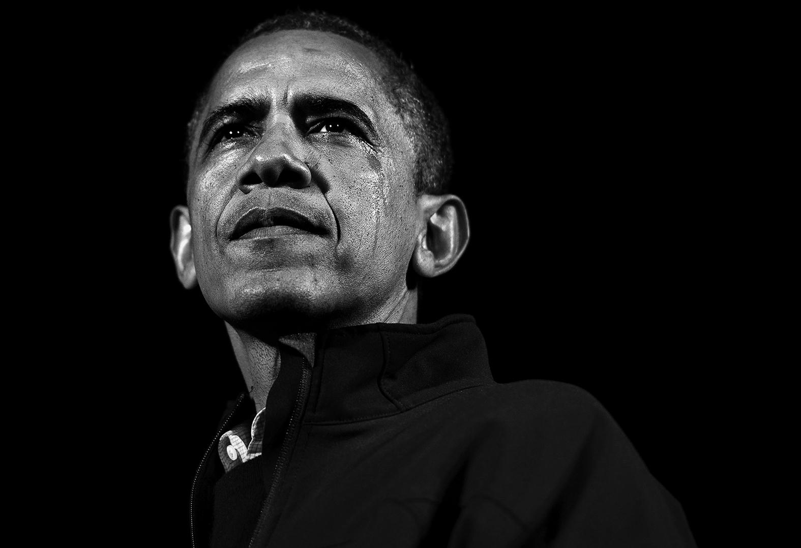 Nikki Kahn Portrait Photograph - Barack Obama, Final Campaign Rally, Des Moines, Iowa