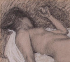 Femme nue de dos allongee
