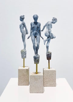 Lilliputian #9 by Rod Moorhead. Figurative sculpture.