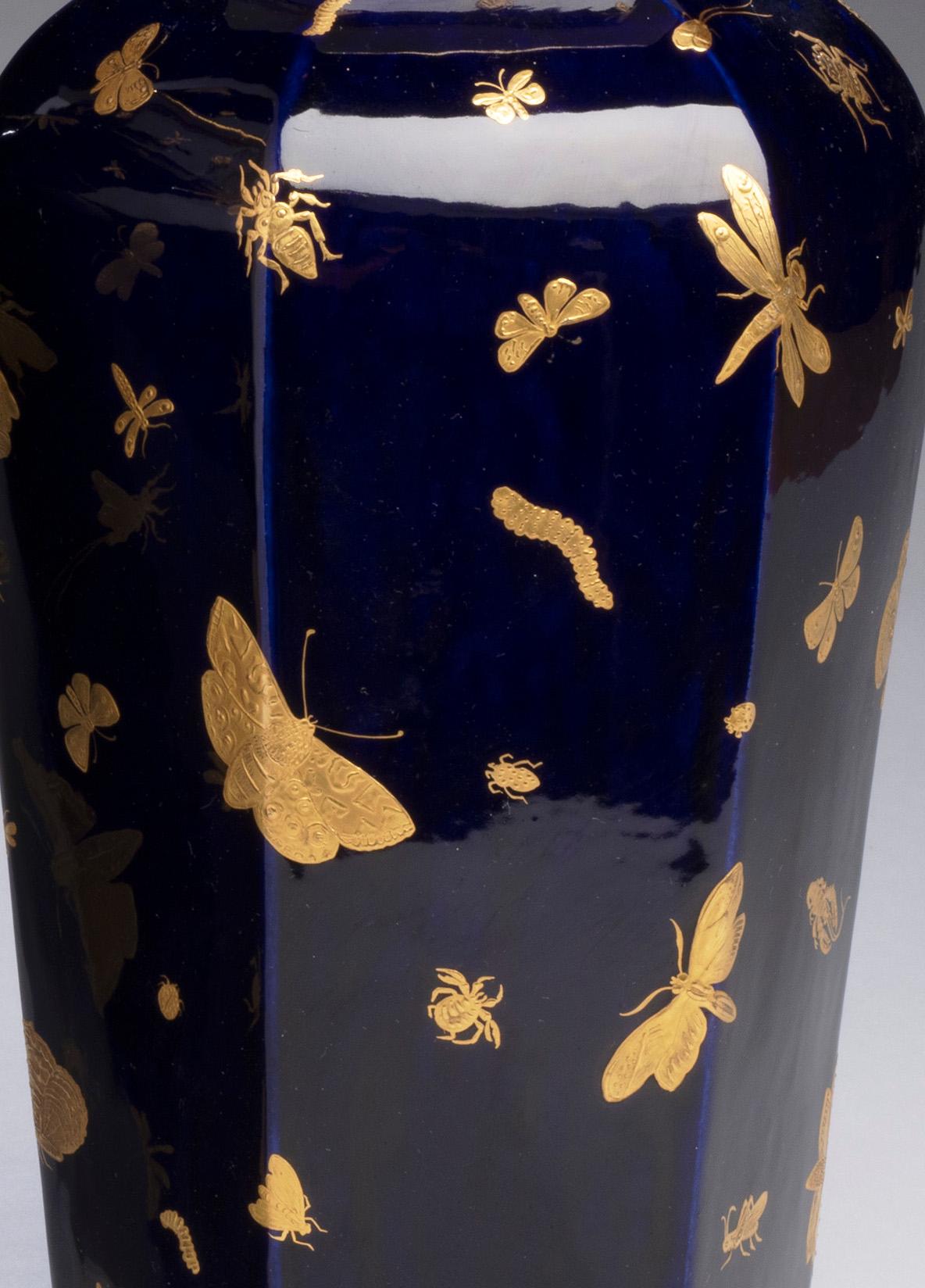 Pair of English Porcelain Vases with Insects from John Mortlock circa 1875 For Sale 1
