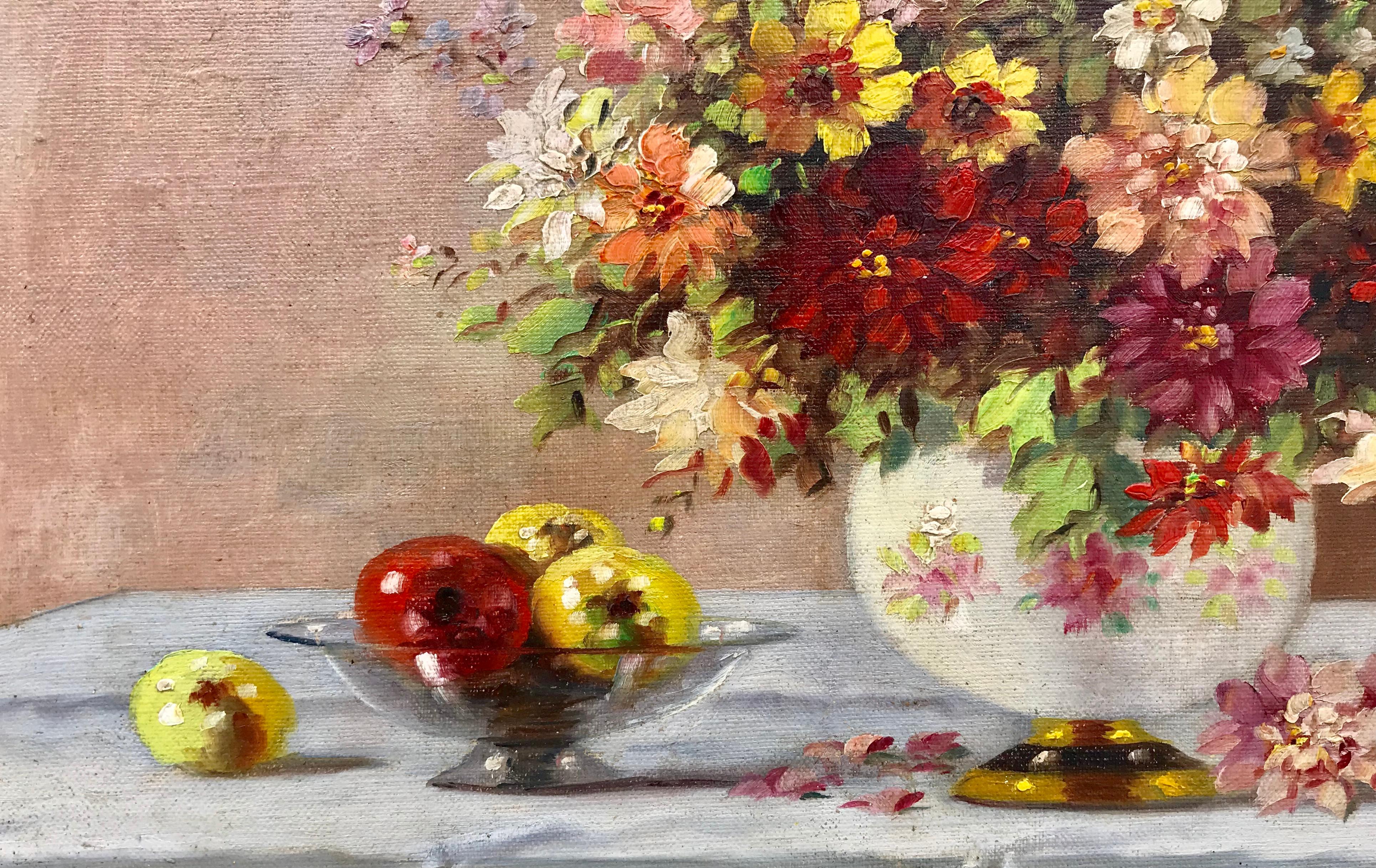 Bouquet dans un vase en porcelaine - Beige Still-Life Painting par Marko Vukovic