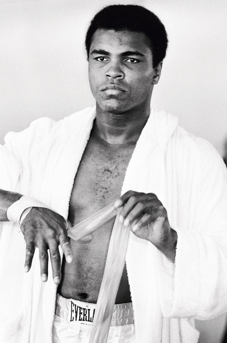 Everlast - Chris Smith, Muhammad Ali, Ali, black and white, boxing, 48x34.5 in