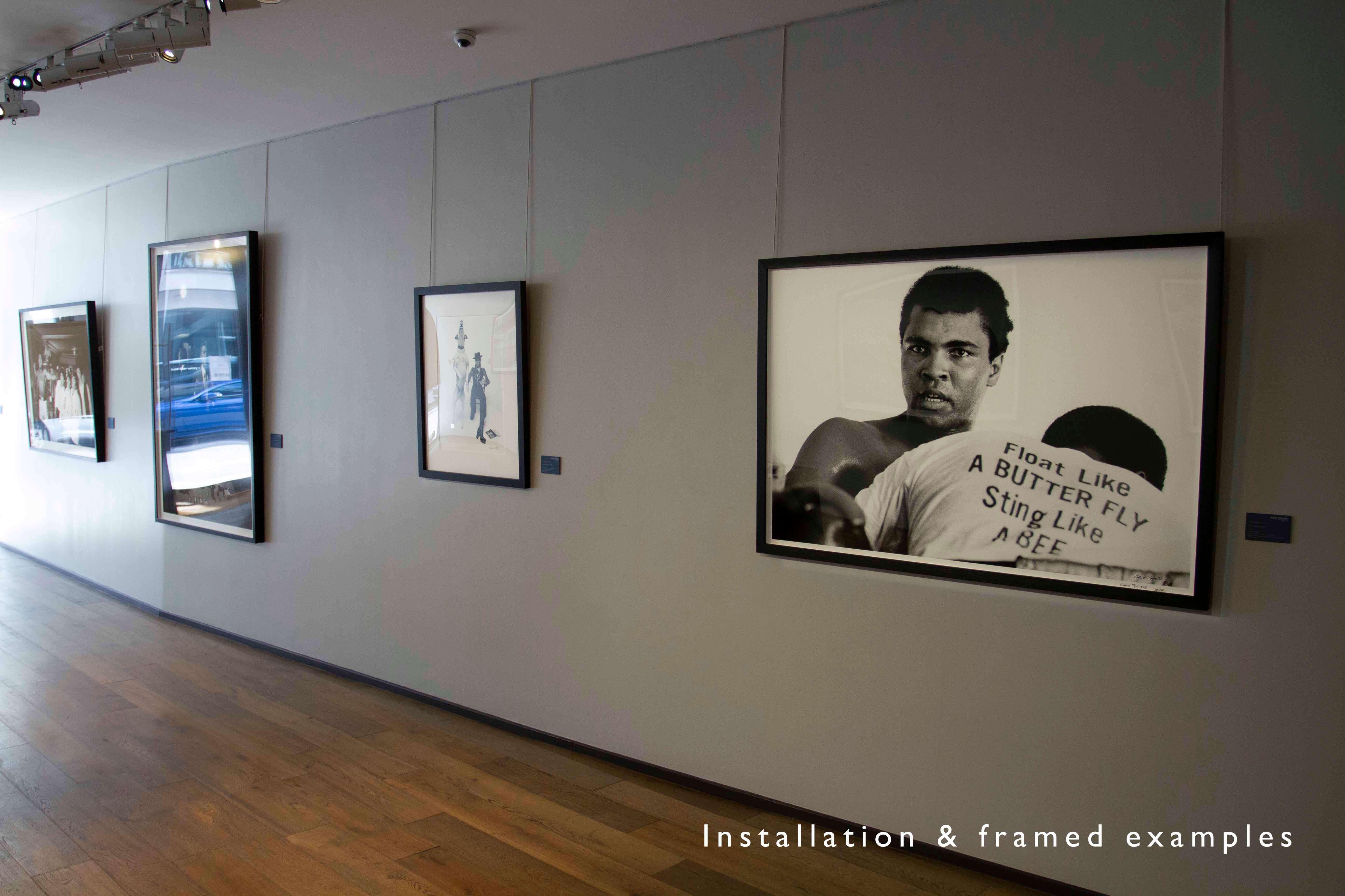 Hard at the Gym - Chris Smith, Muhammad Ali, Boxen, Schwarz und Weiß, 46x66 Zoll im Angebot 2