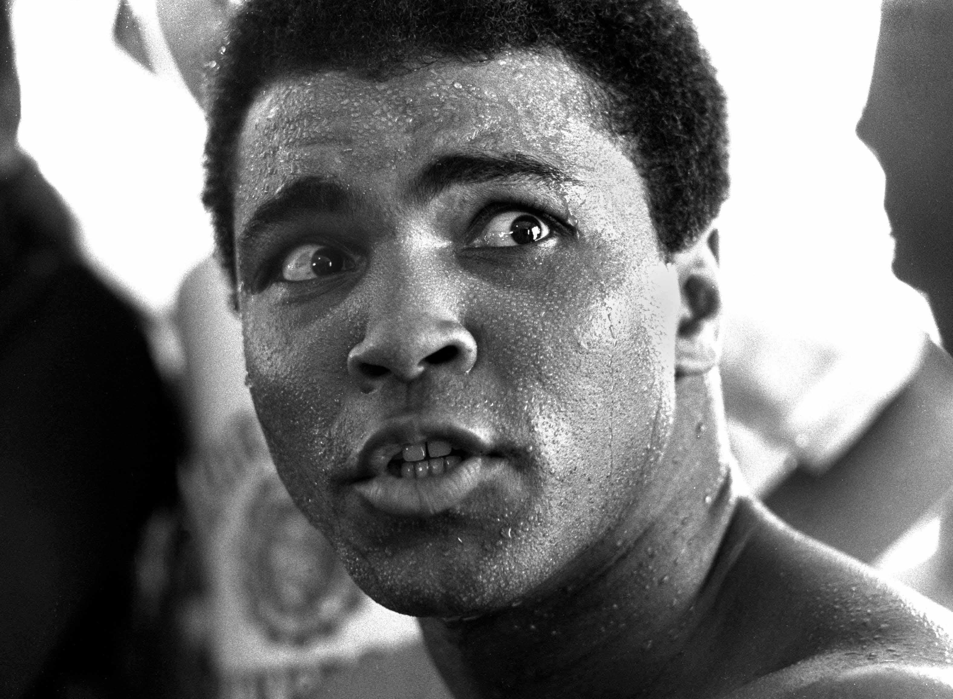 Mug Shot - Chris Smith, Muhammad Ali, boxing, black & white, 20x30 in