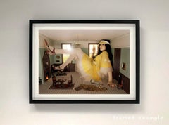 Lorenzo Agius - Lizzy Jagger, Puppenhaus, Farbe, Fotografie, 40x30 Zoll