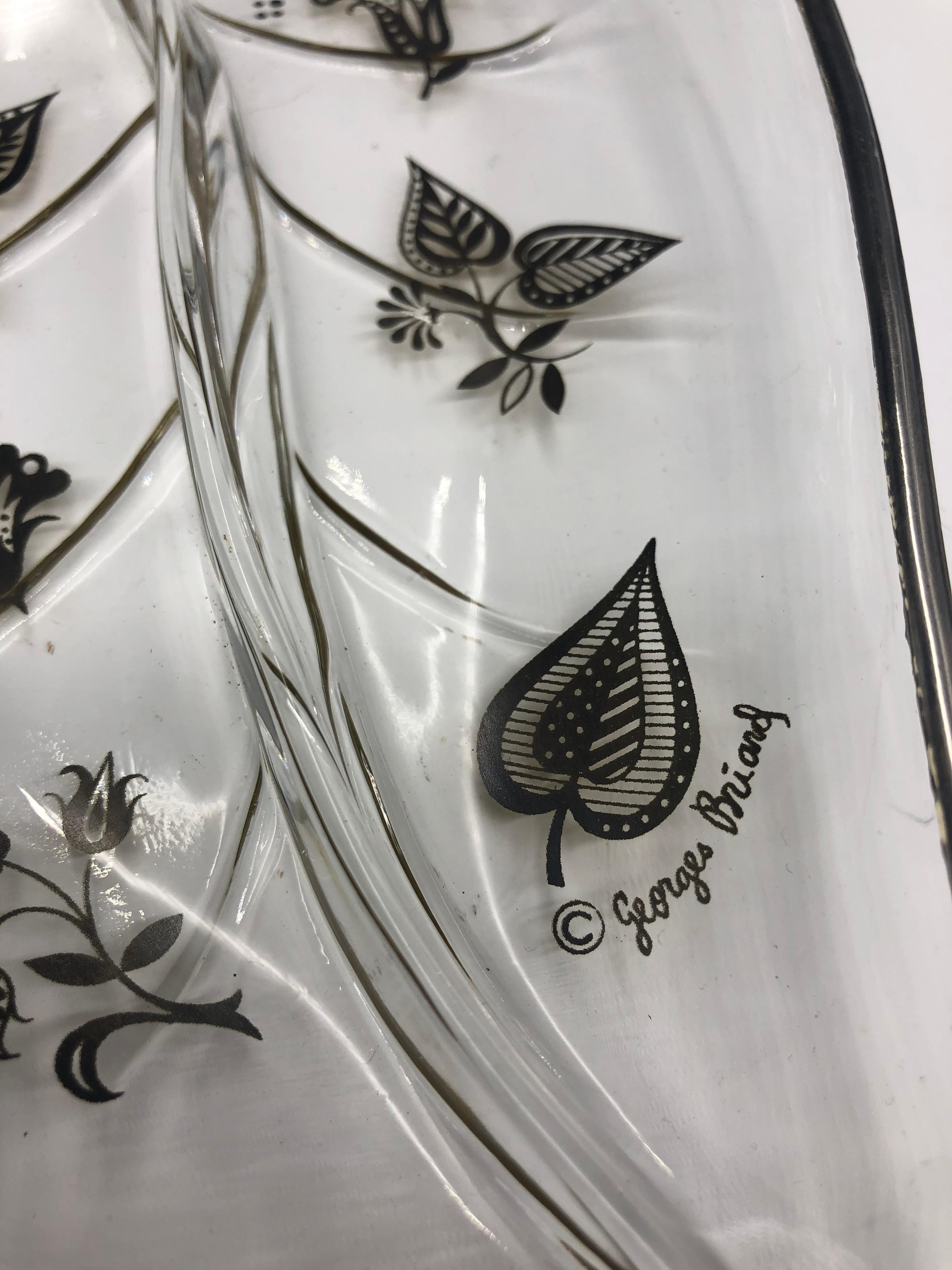 Vintage Georges Briard Clear Leaf Tray Dish With Silver Floral Detail 3