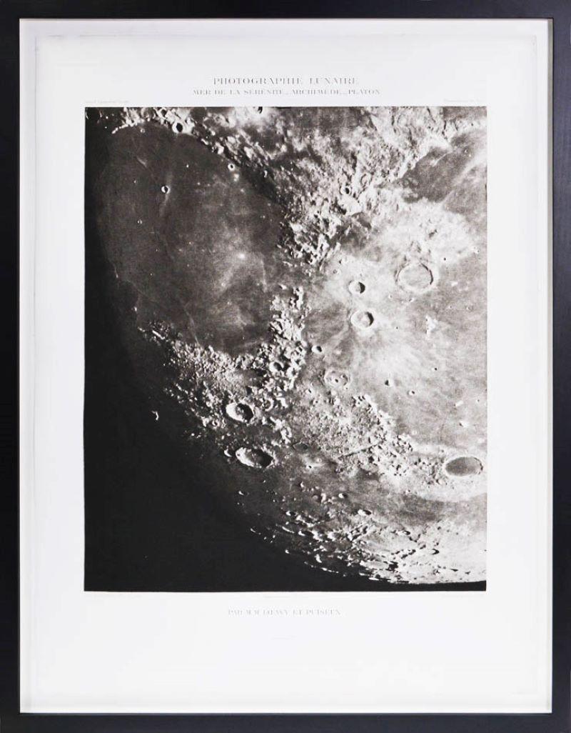 Moritz Loewy; Pierre-Henry Puiseux Black and White Photograph - MER DE LA SÉRÉNITÉ_ARCHIMÈDE_PLATON.  - Héliogravure of the moon's surface.