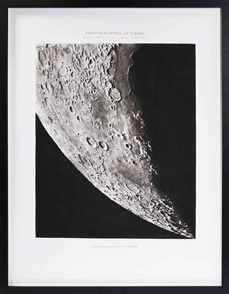 Moritz Loewy; Pierre-Henry Puiseux Black and White Photograph - POSIDONIUS_ATLAS_CORNE BORÉALE.  - Héliogravure of the Moon's Surface
