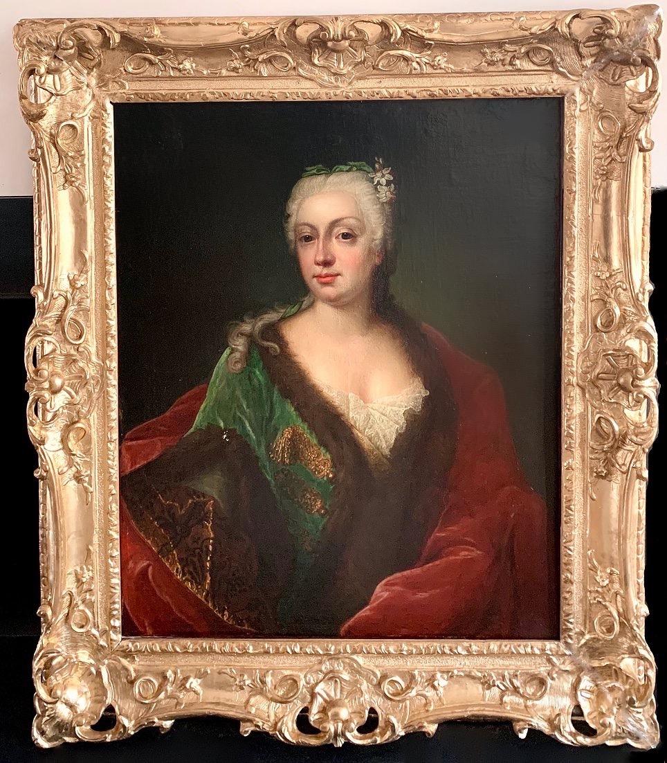 Hyacinthe Rigaud (circle) Portrait Painting - 17th century French Portrait painting of a noble lady wearing an elegant gown