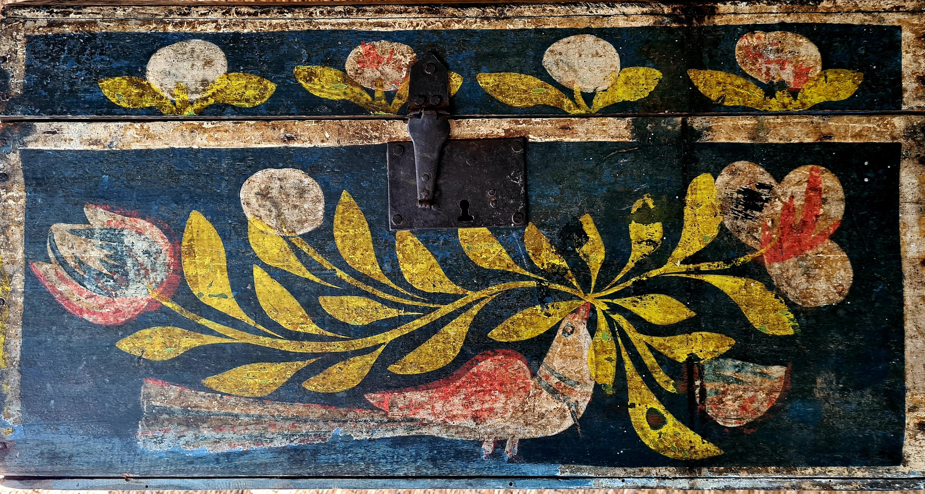 Cassapanca da sposa in legno dipinta con arte popolare europea del XIX secolo - Art Arte popolare di Unknown