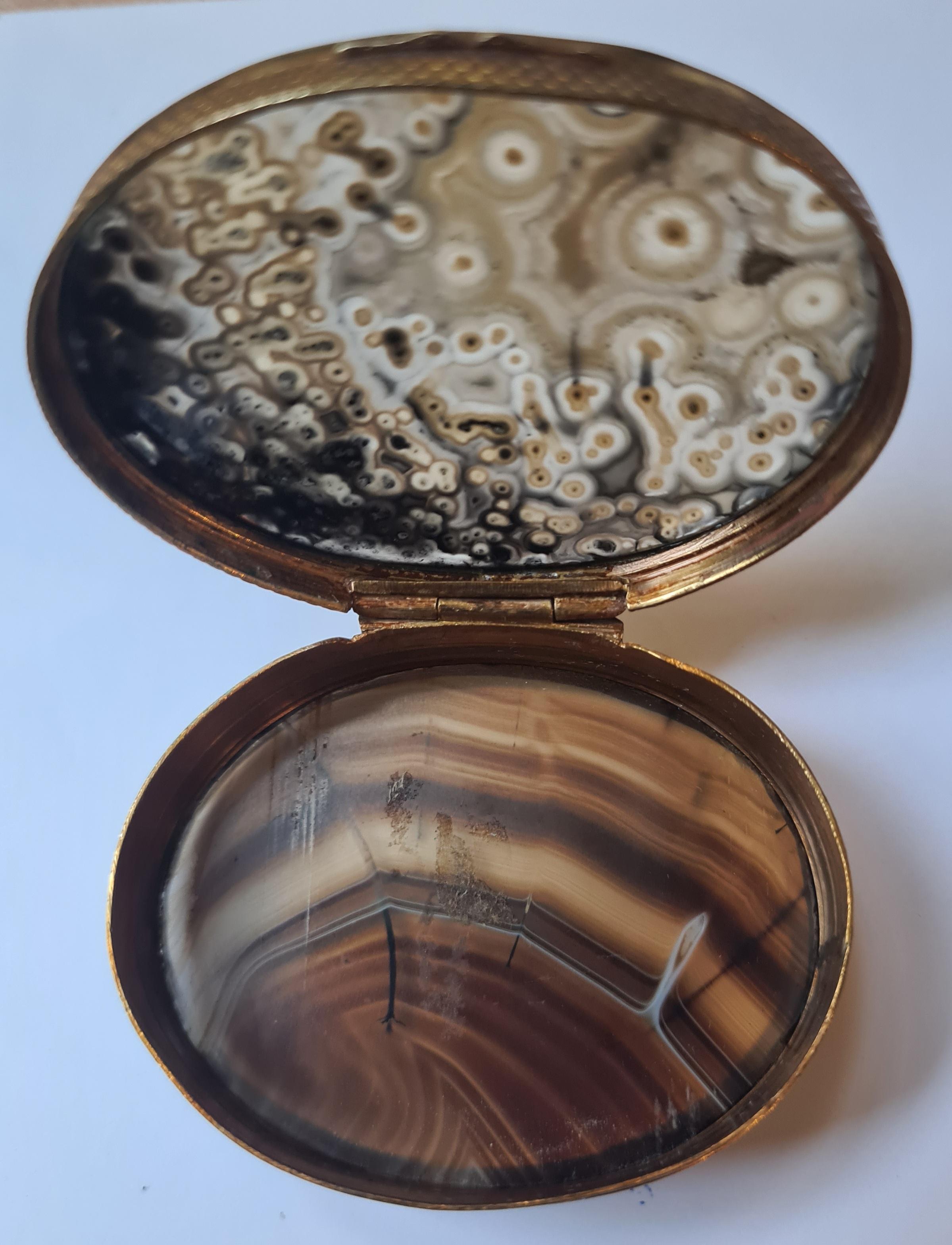 Agate Box Antique 19th Century With Gilt Pomponne Mounts en vente 4