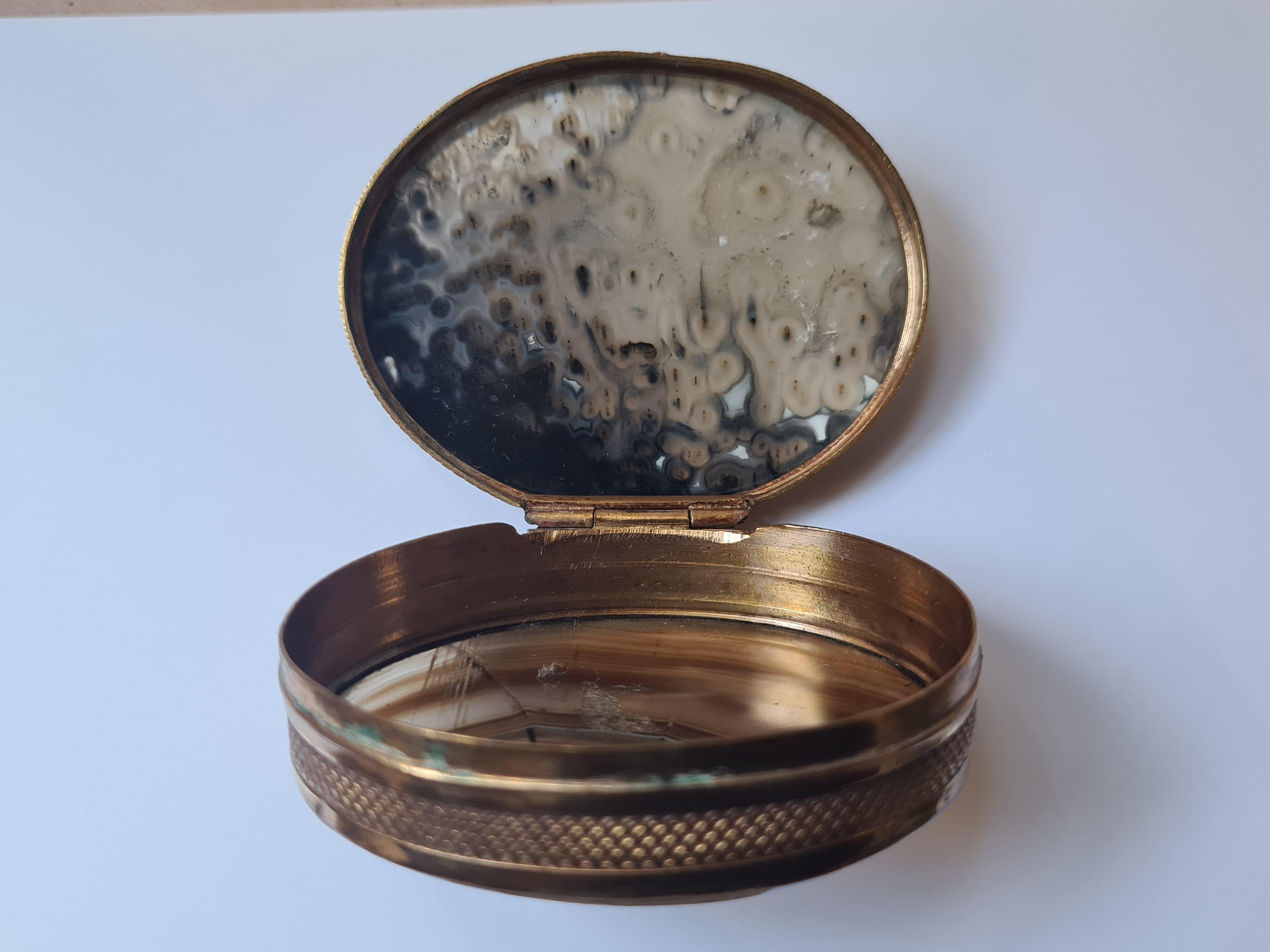 Agate Box Antique 19th Century With Gilt Pomponne Mounts en vente 5