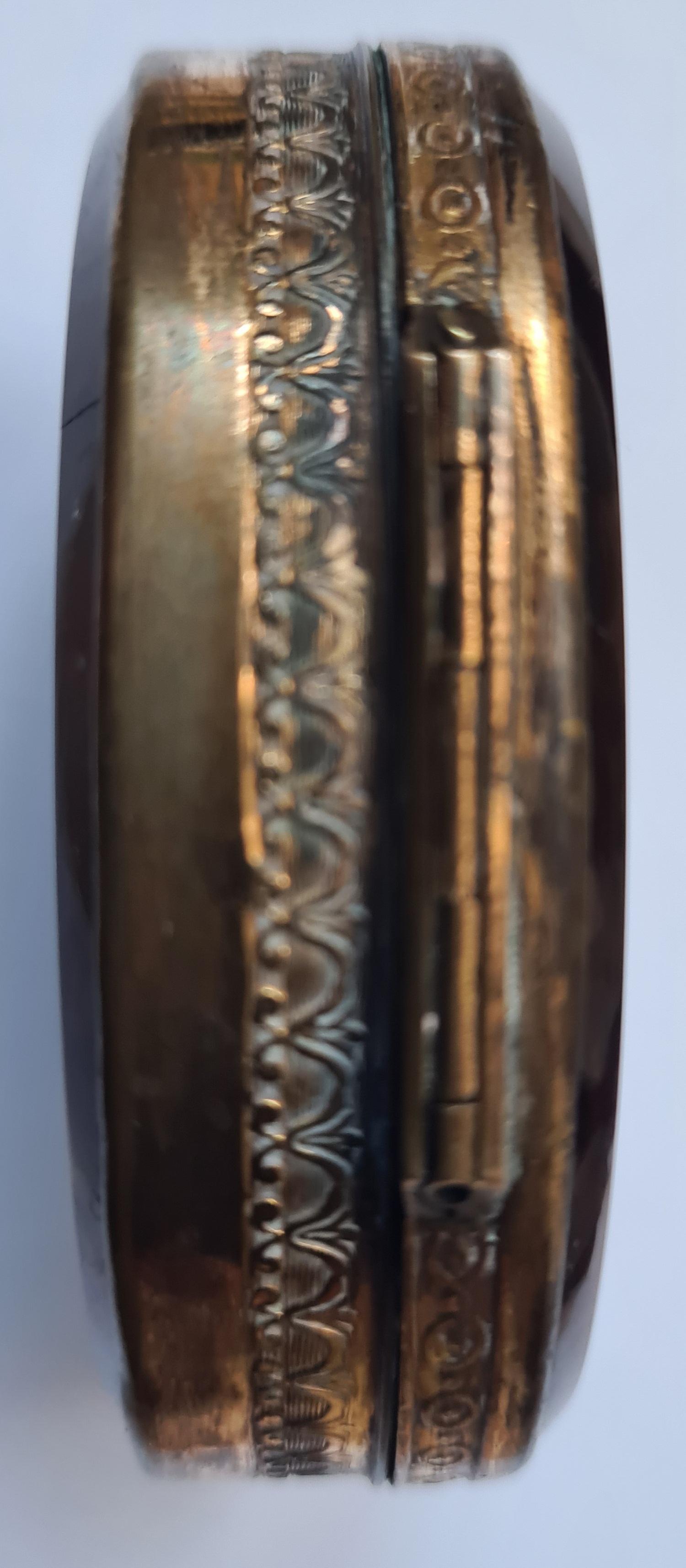 Agate Box Antique 19th Century Oval With Gilt Pomponne Mounts. For Sale 1