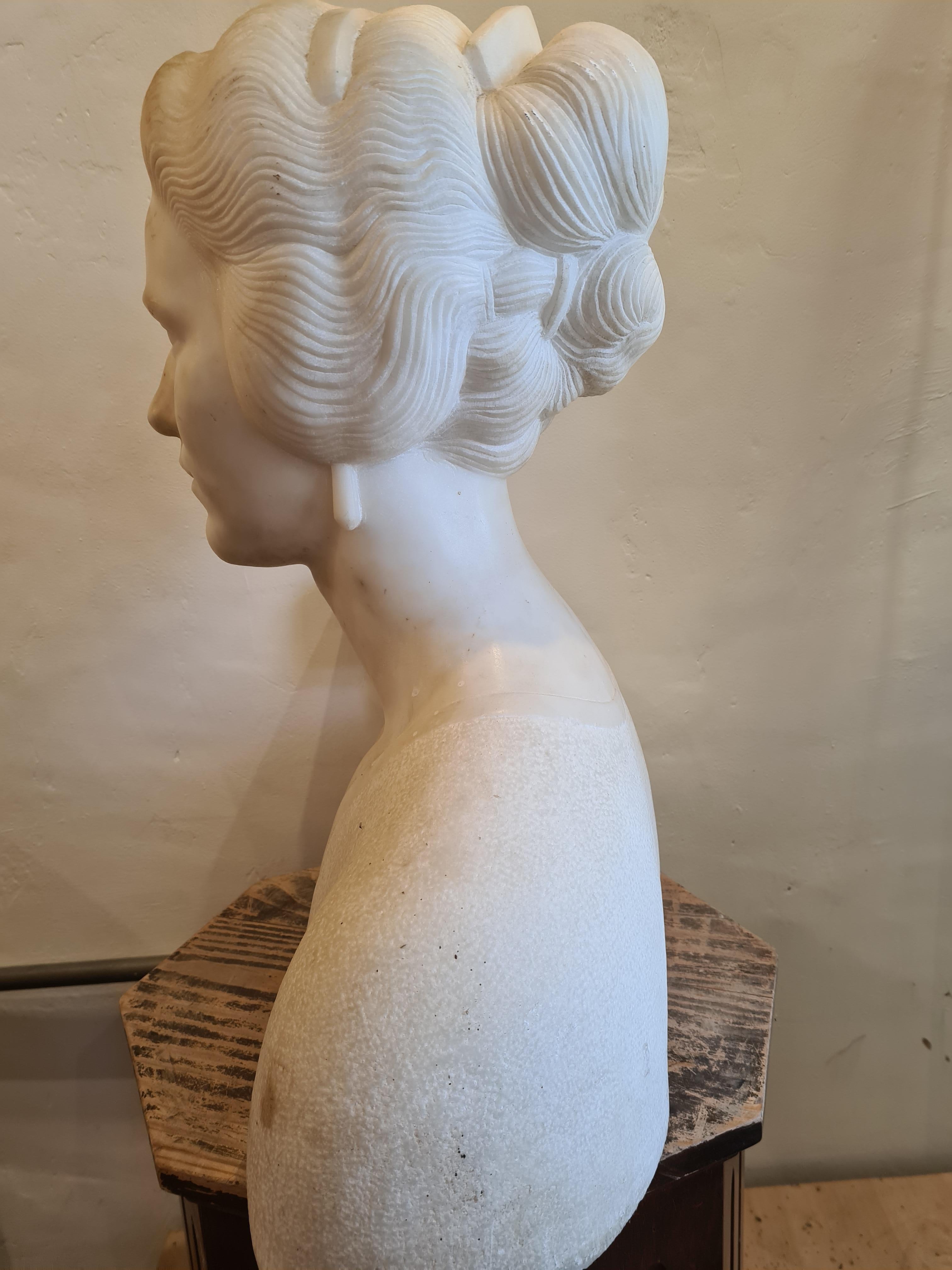 Art Déco Period Large Carrara Marble Sculpture Bust. For Sale 2