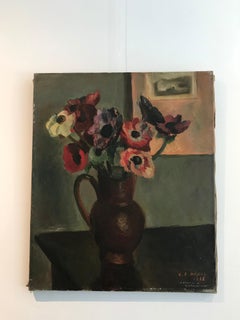 Bouquet of flowers in a terracotta pot