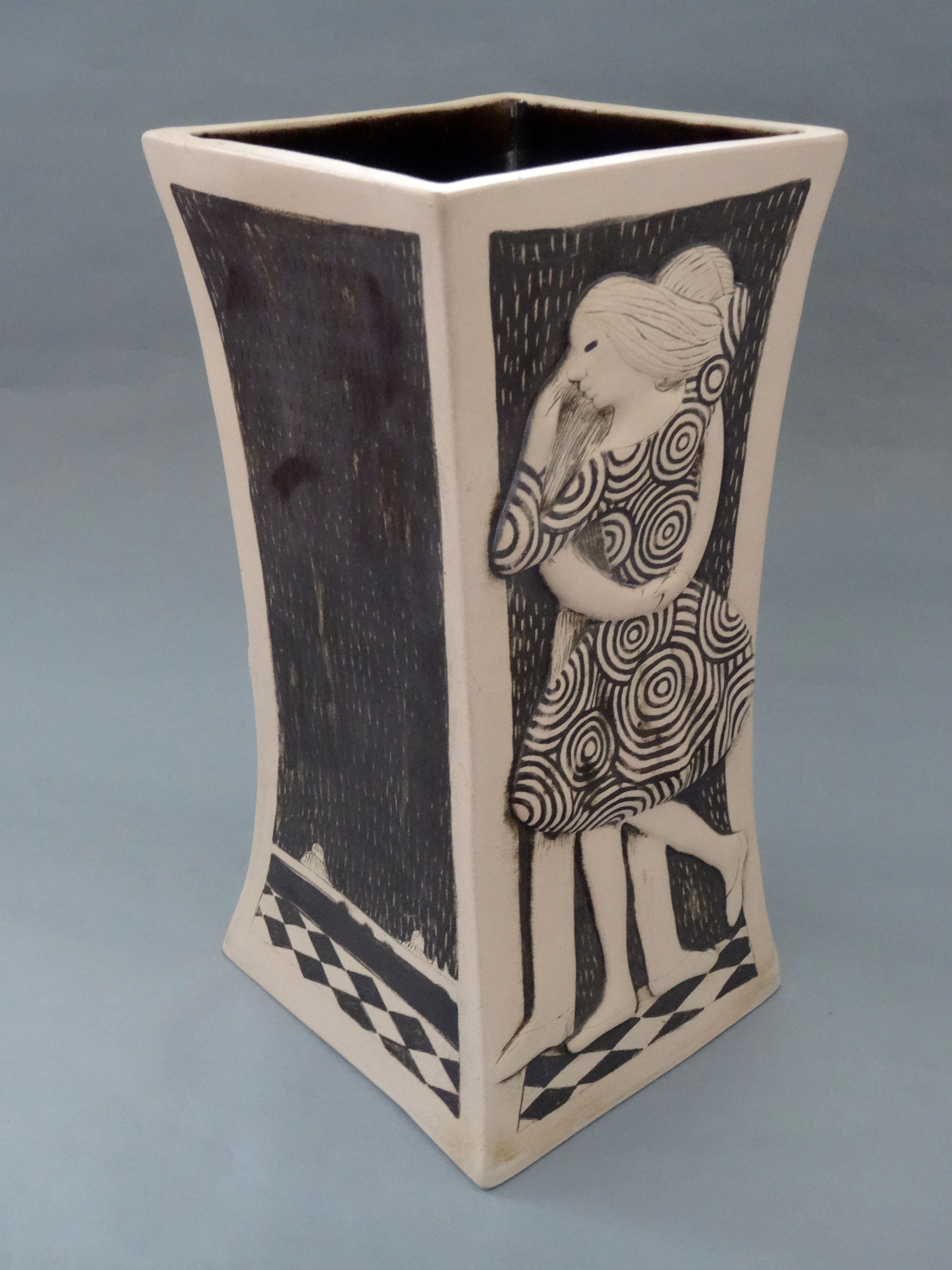 Vase carré « Couple »

2012. grès, hauteur 28,5 cm

Le vase carré 