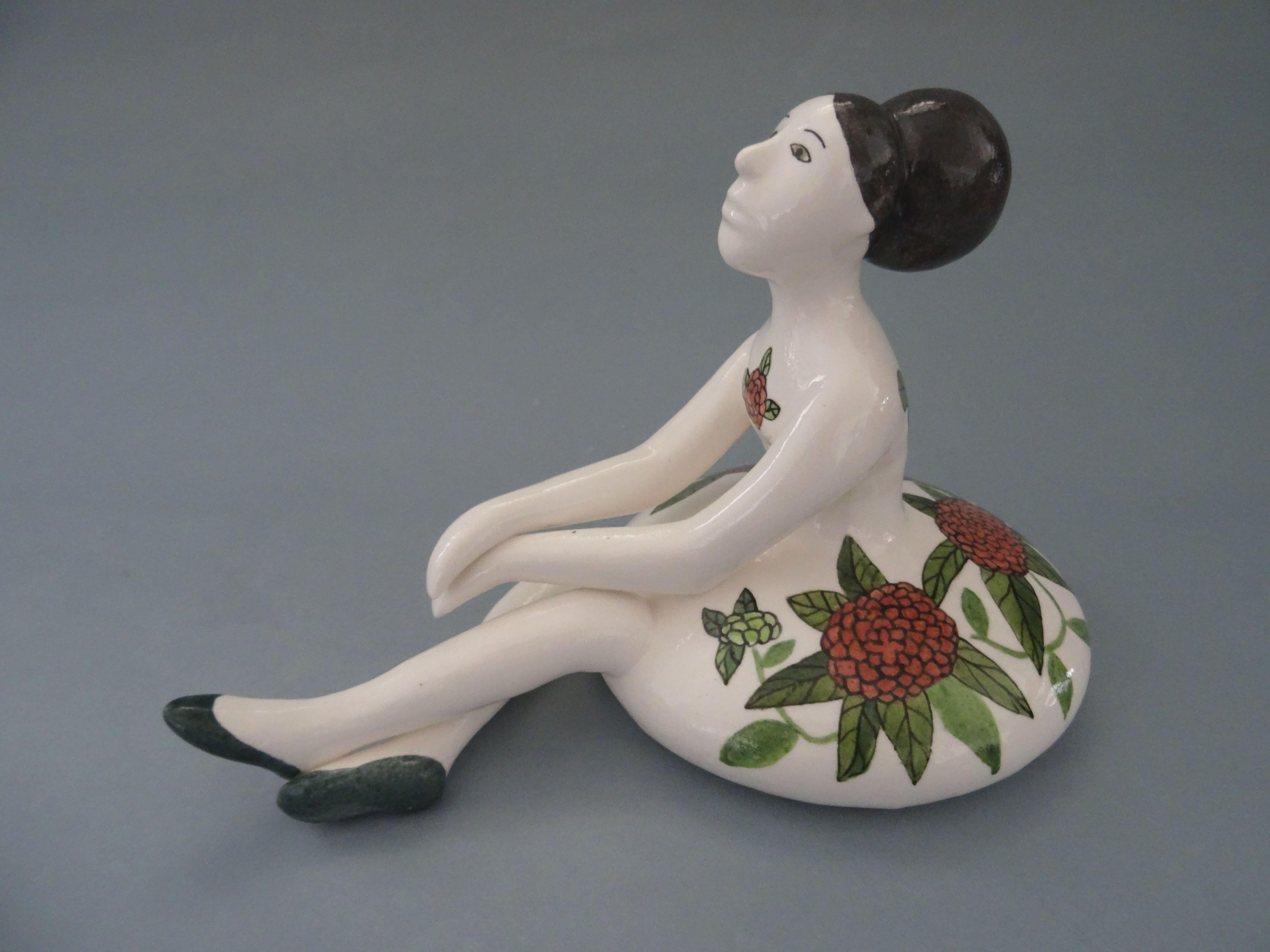 Ballerina  2015. Porcelain, 12x19 cm