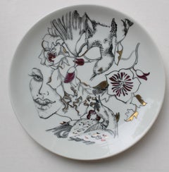 Birds  2009, painted porcelain plate, diam. 20.5 cm