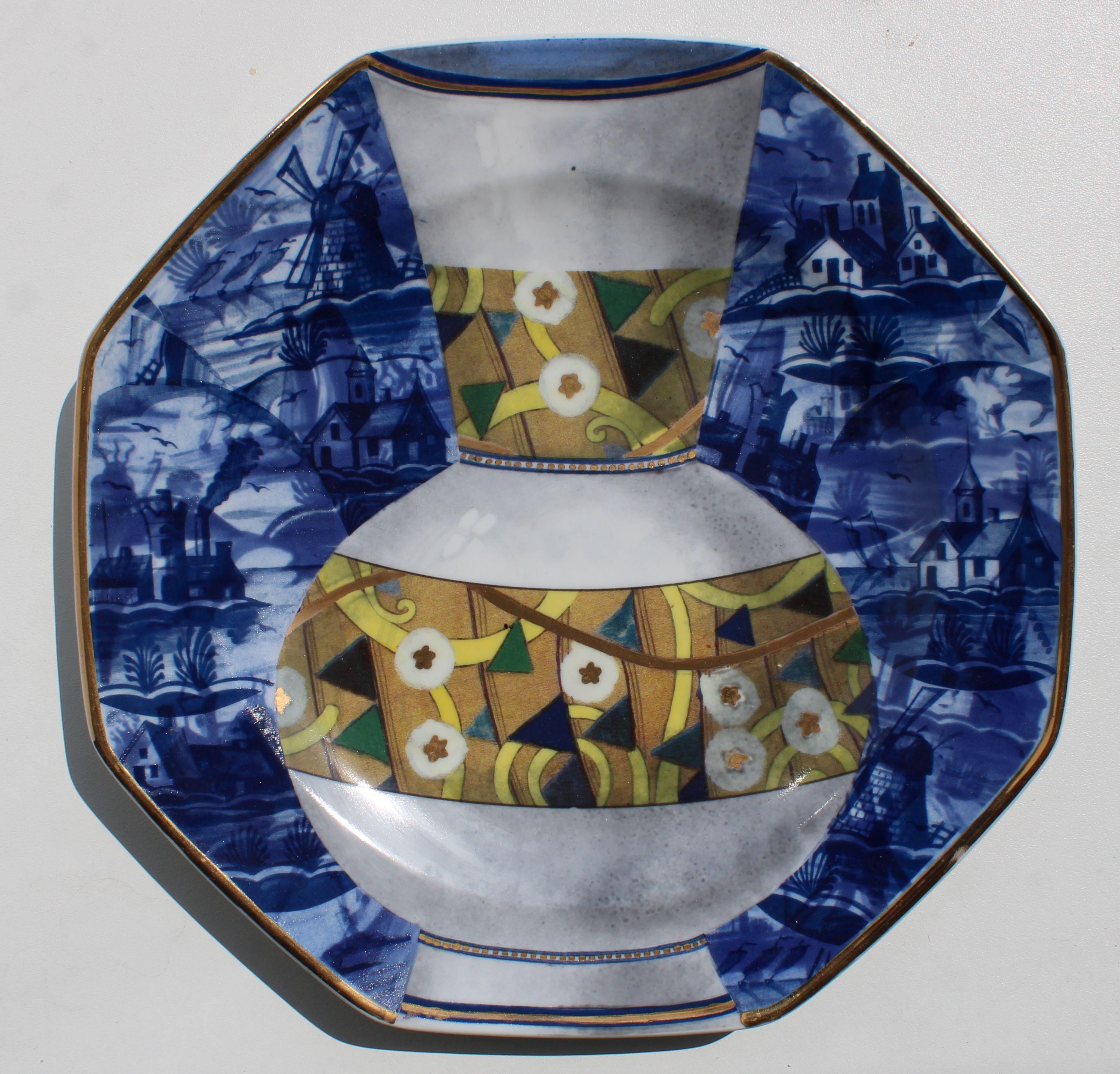 Plates with the motive of Holland  Porcelain, diam. 31 cm (3 pieces set) For Sale 2