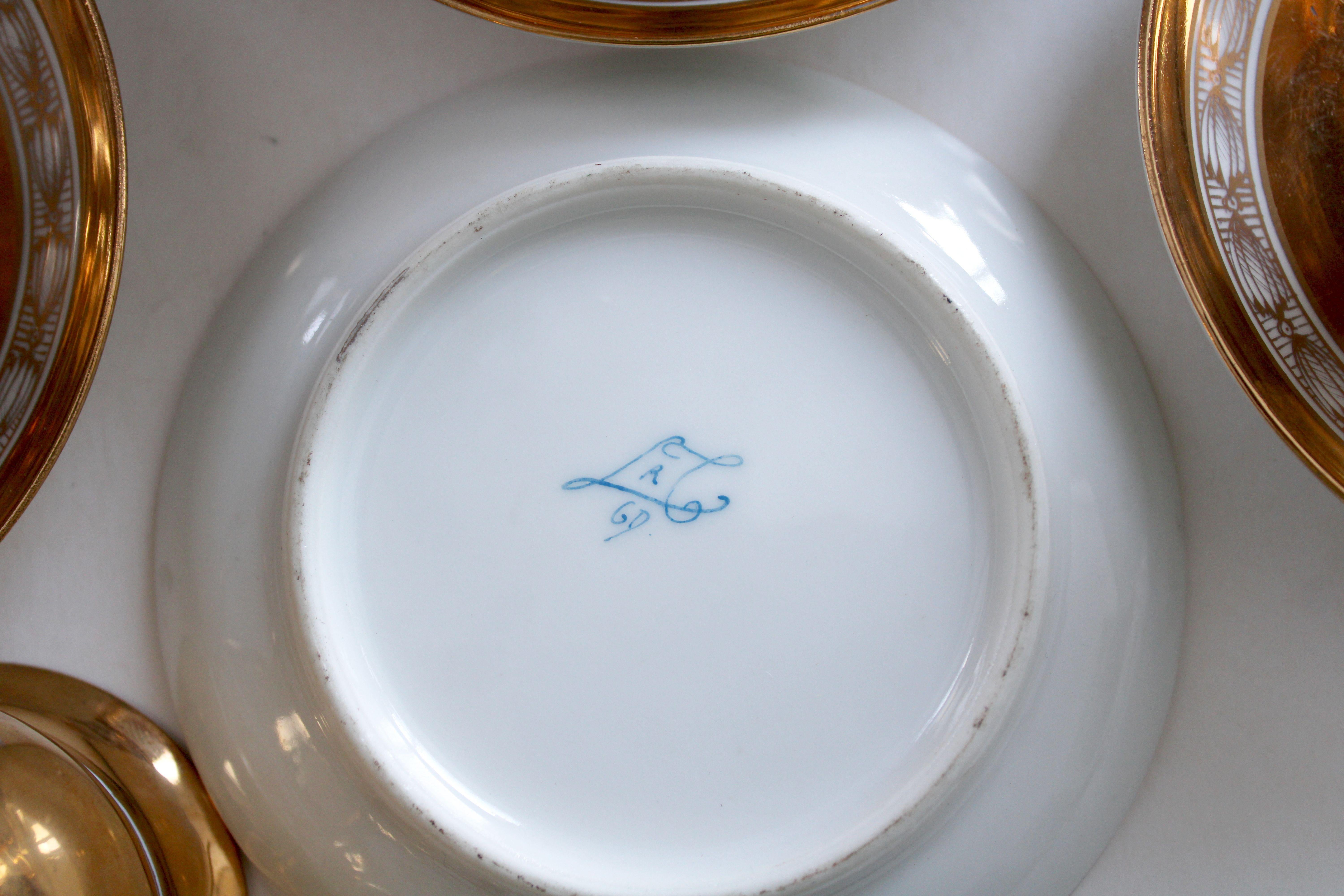 Tea Set for 12 persons 1949, porcelain, gilding, initials G.D. For Sale 7