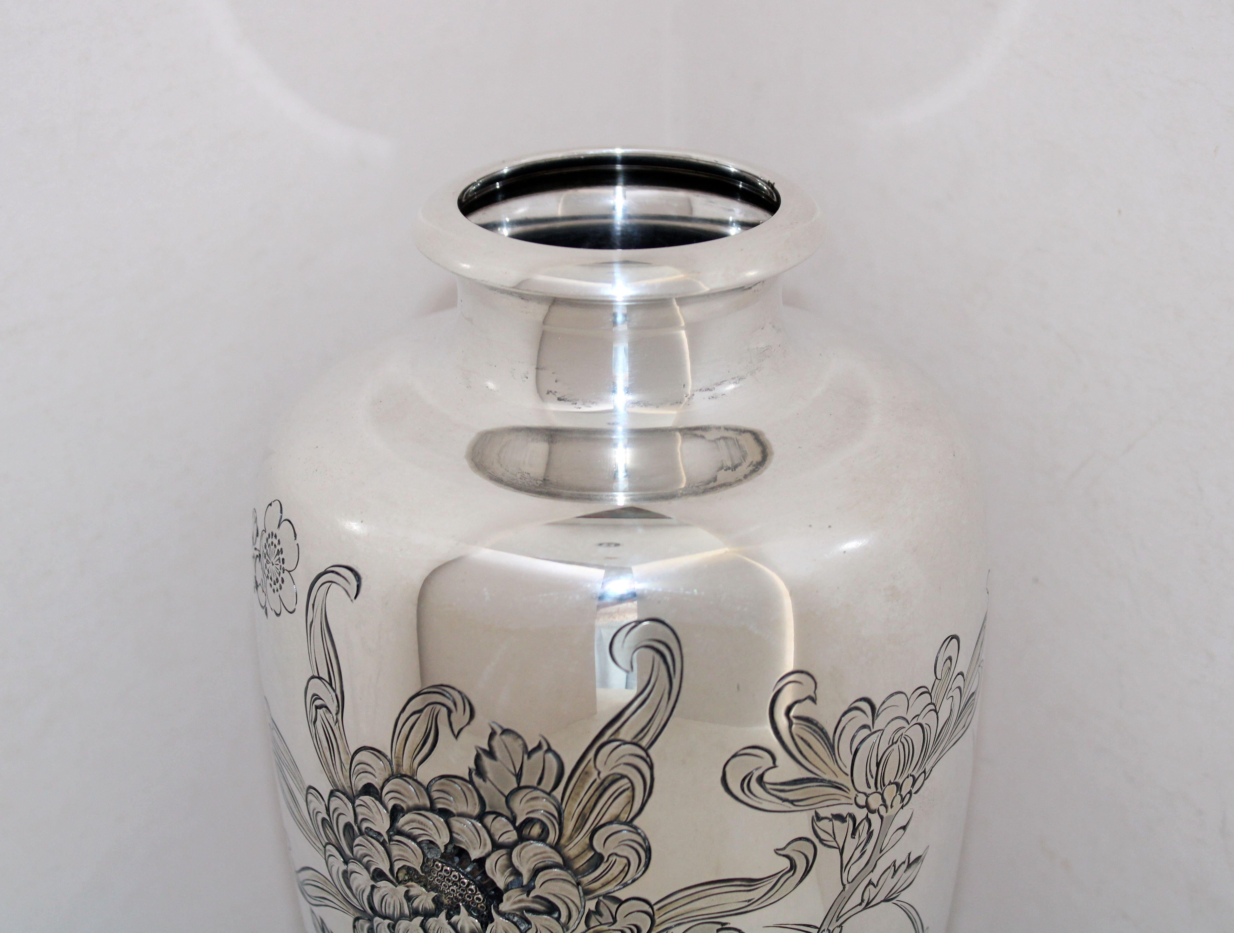 Silver vase, Jungin (pure silver) weight 556g, Meiji period 1868-1912, h24.5 cm 8