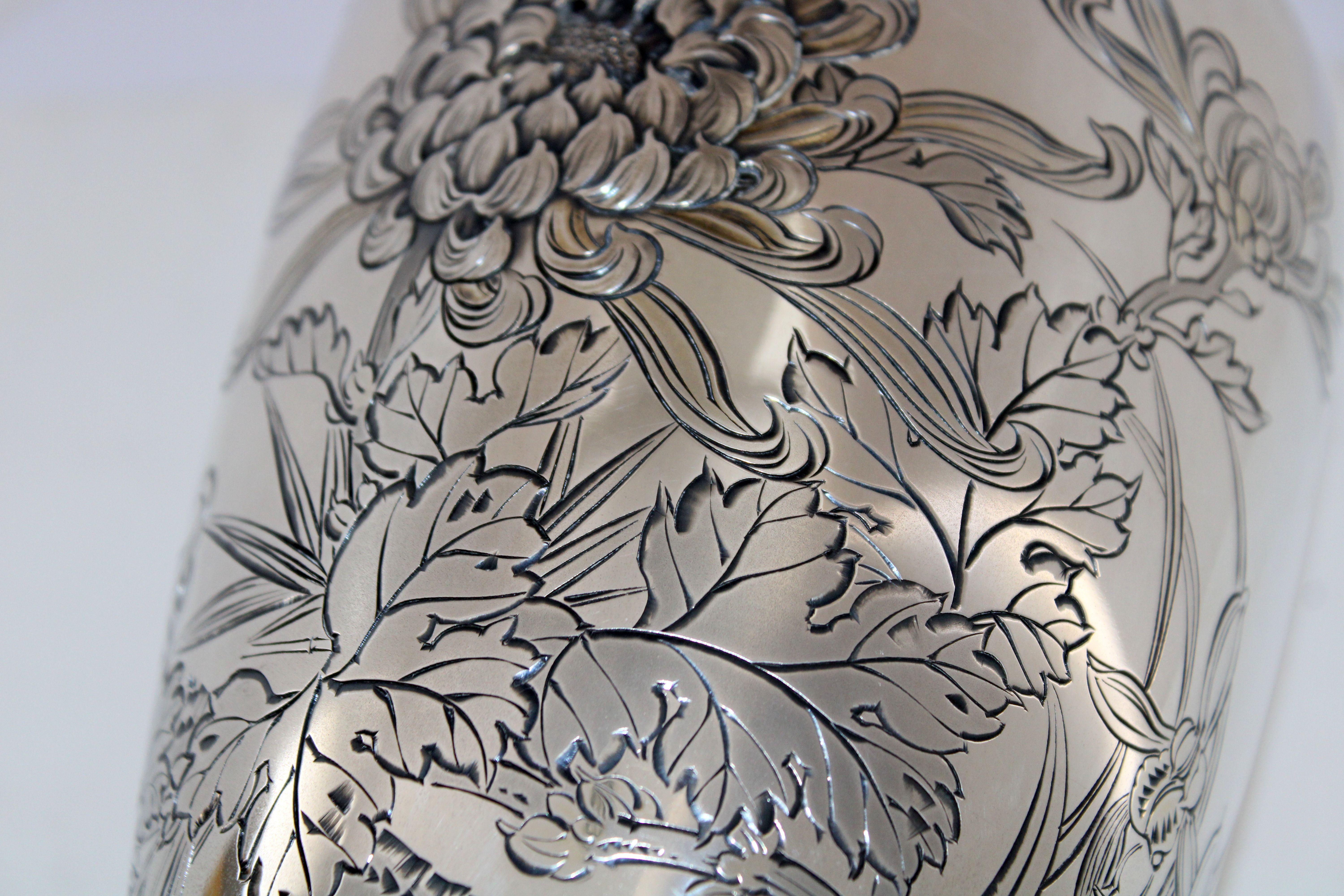 Silver vase, Jungin (pure silver) weight 556g, Meiji period 1868-1912, h24.5 cm 6