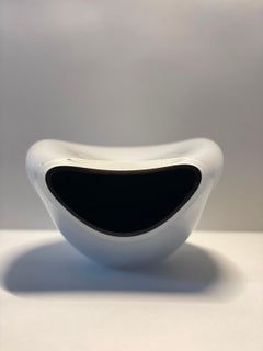 « Inner core », de Santa Bekmane. Verre soufflé, 180 x 200 x 130 mm
