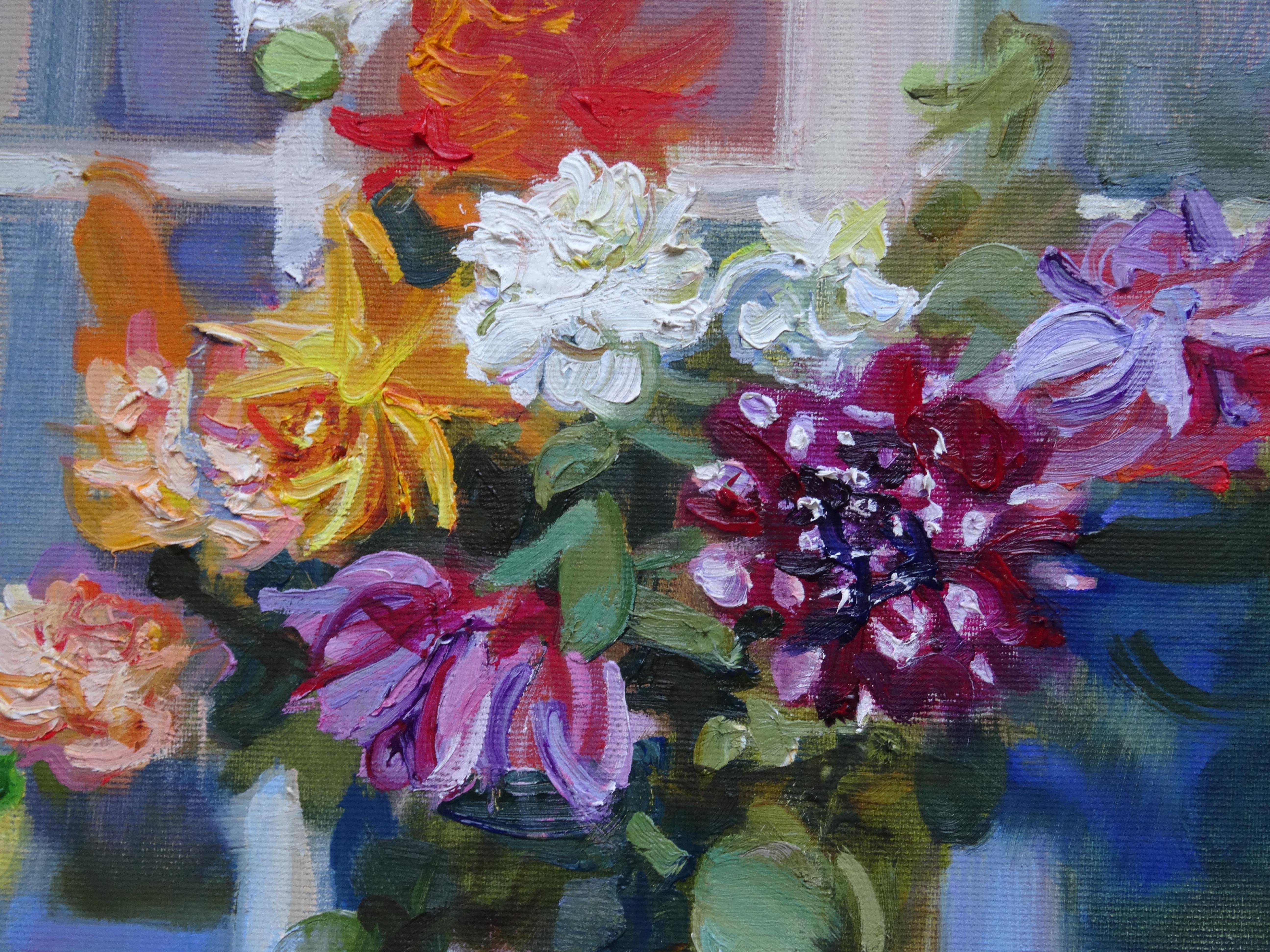 Flowers at the window (Fleurs à la fenêtre). 2020. Huile sur toile, 40x50 cm - Impressionnisme Painting par Valery Bayda 