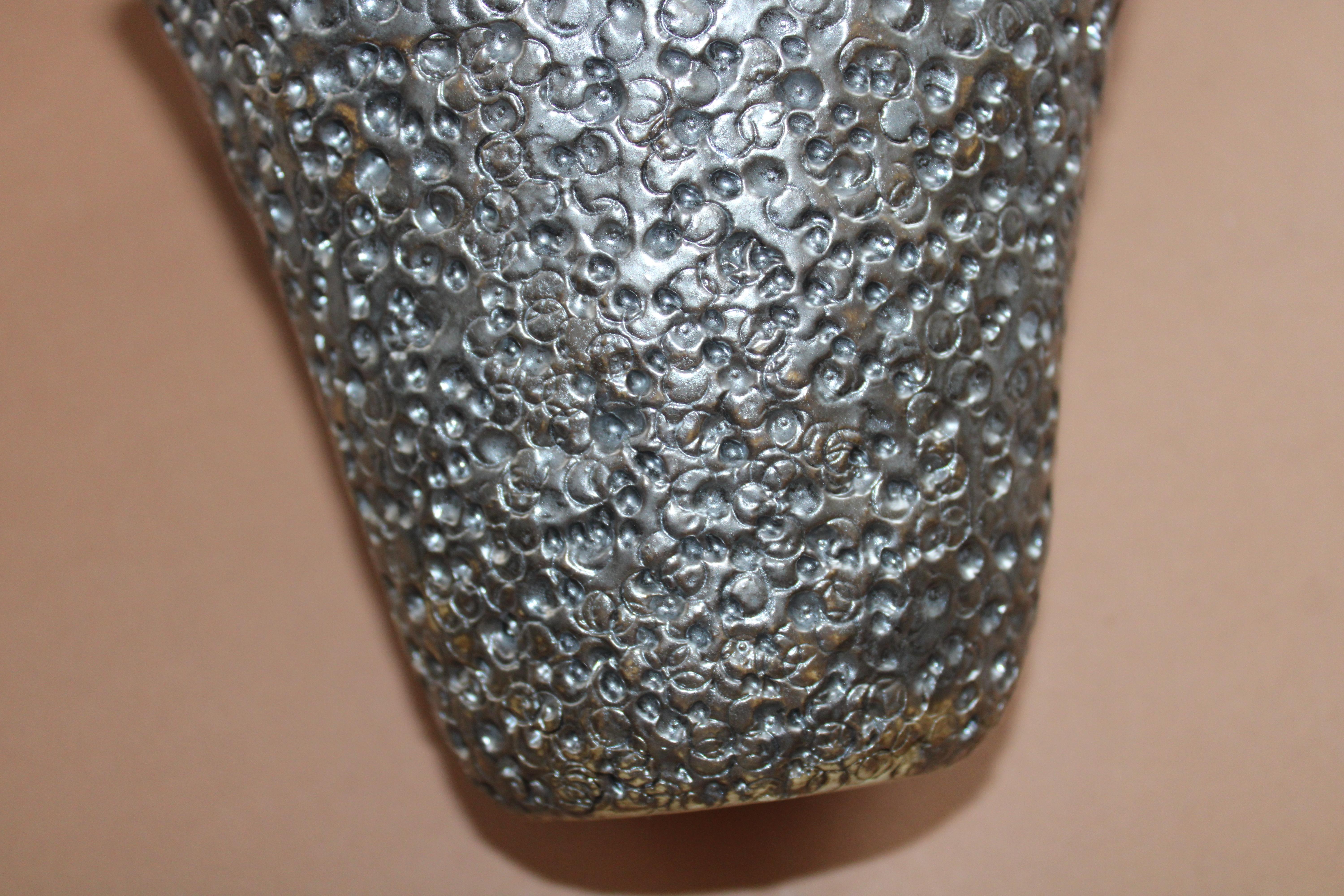 Vase 2017. la masse de la pierre, 14x15,5x12 cm en vente 1