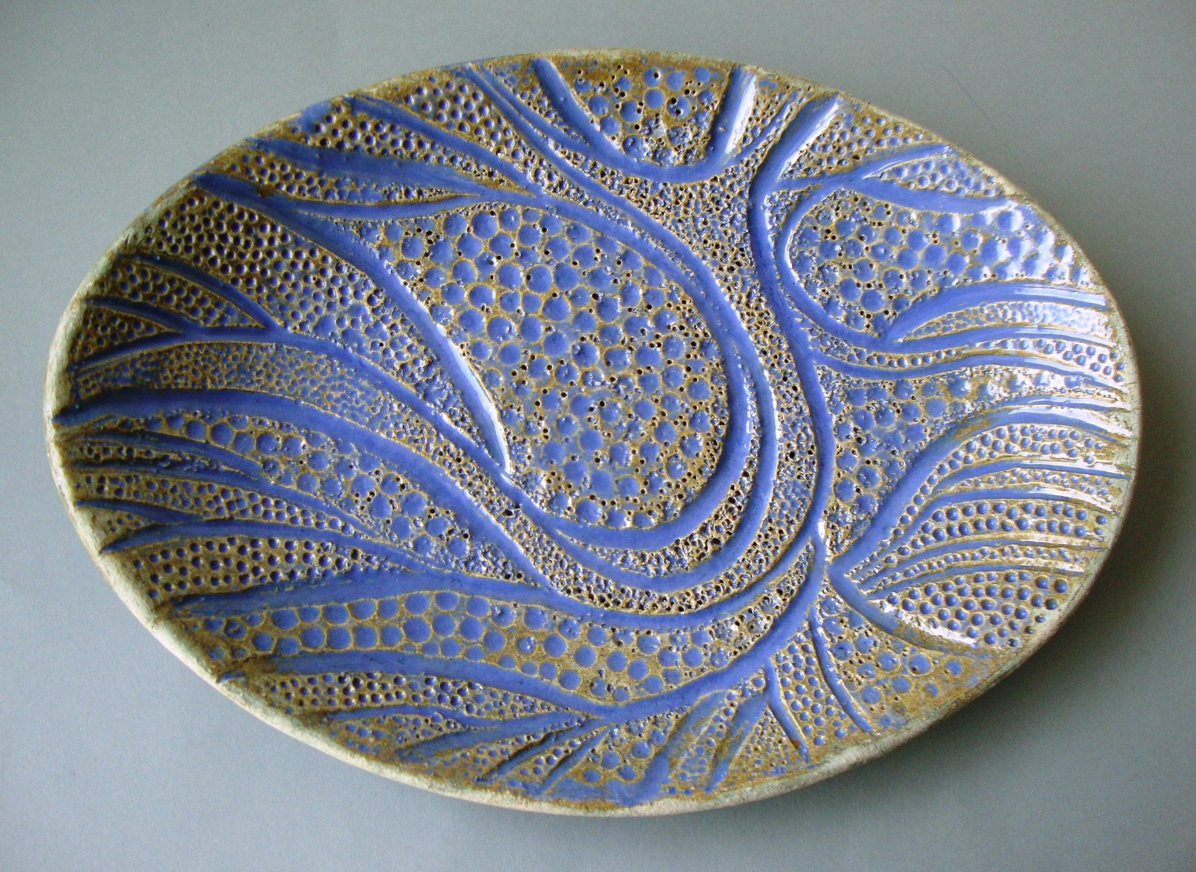 Ovale Schale mit Baummotiv. 2013, Steingut, 3,5x26x18,5 cm
