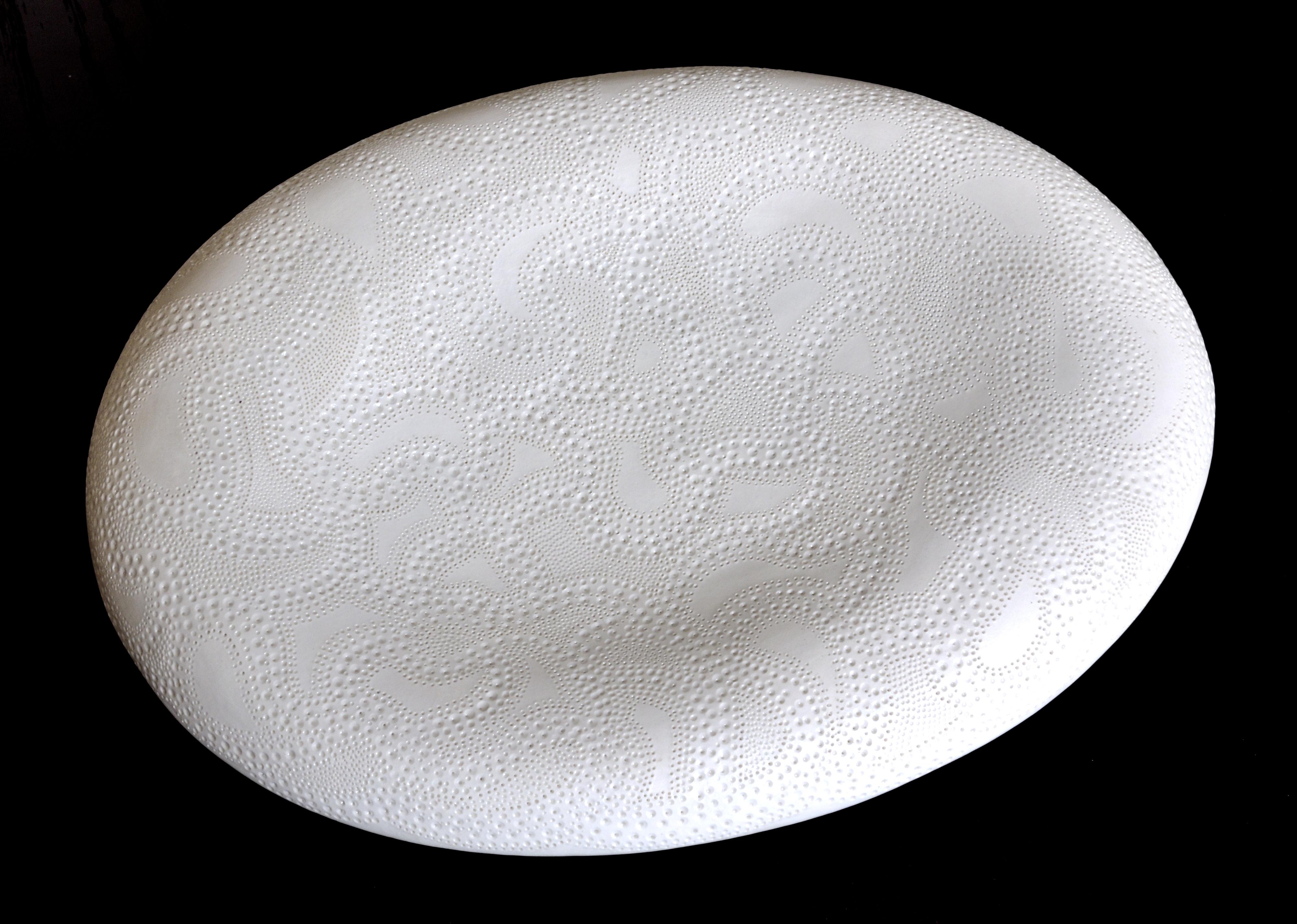 Musical plate with oriental ornament. 2011, porcelain, 4x33, 5x24, 5 cm