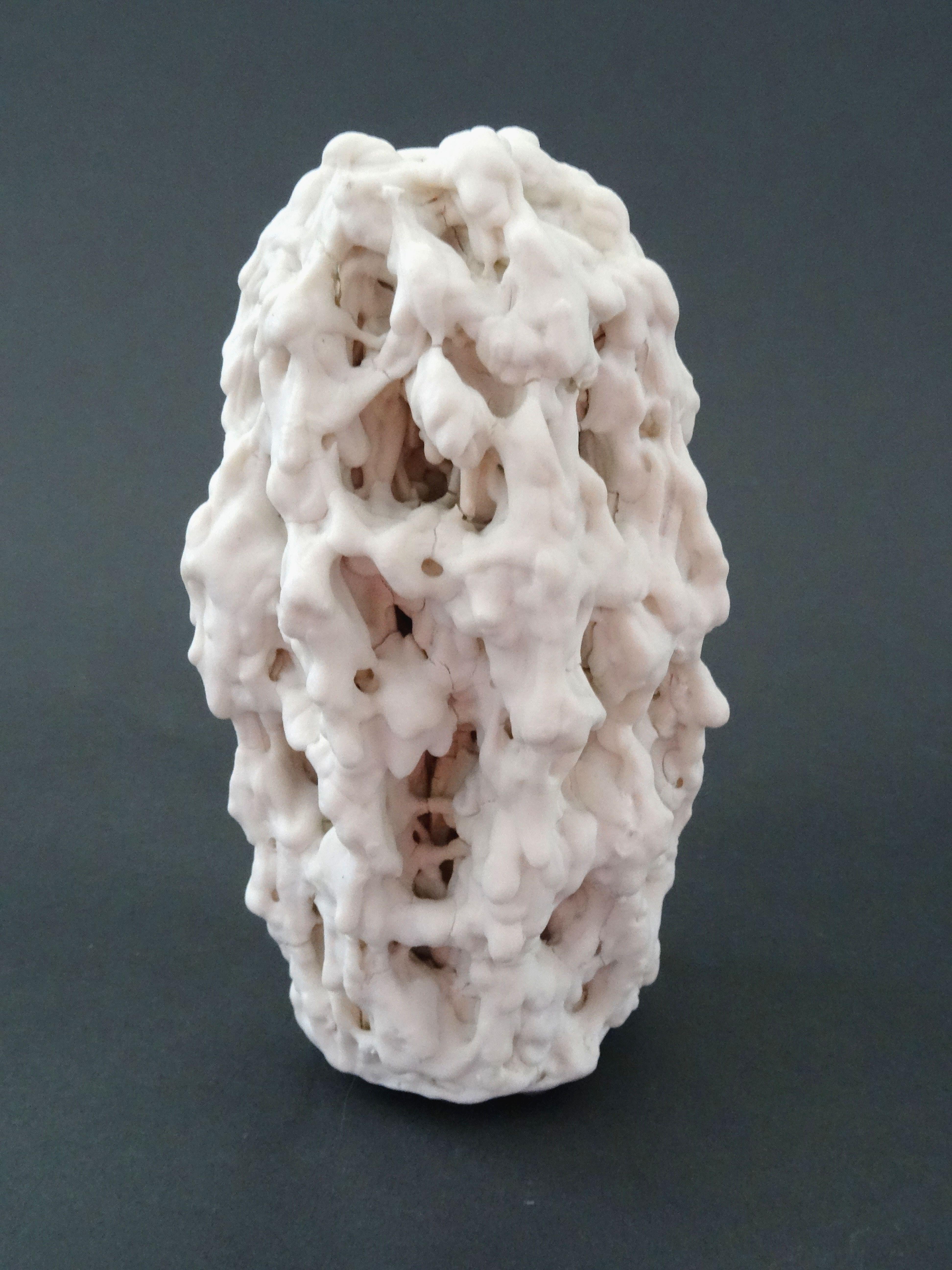 Caída. Porcelana, h 14 cm - Art de Elina Titane 
