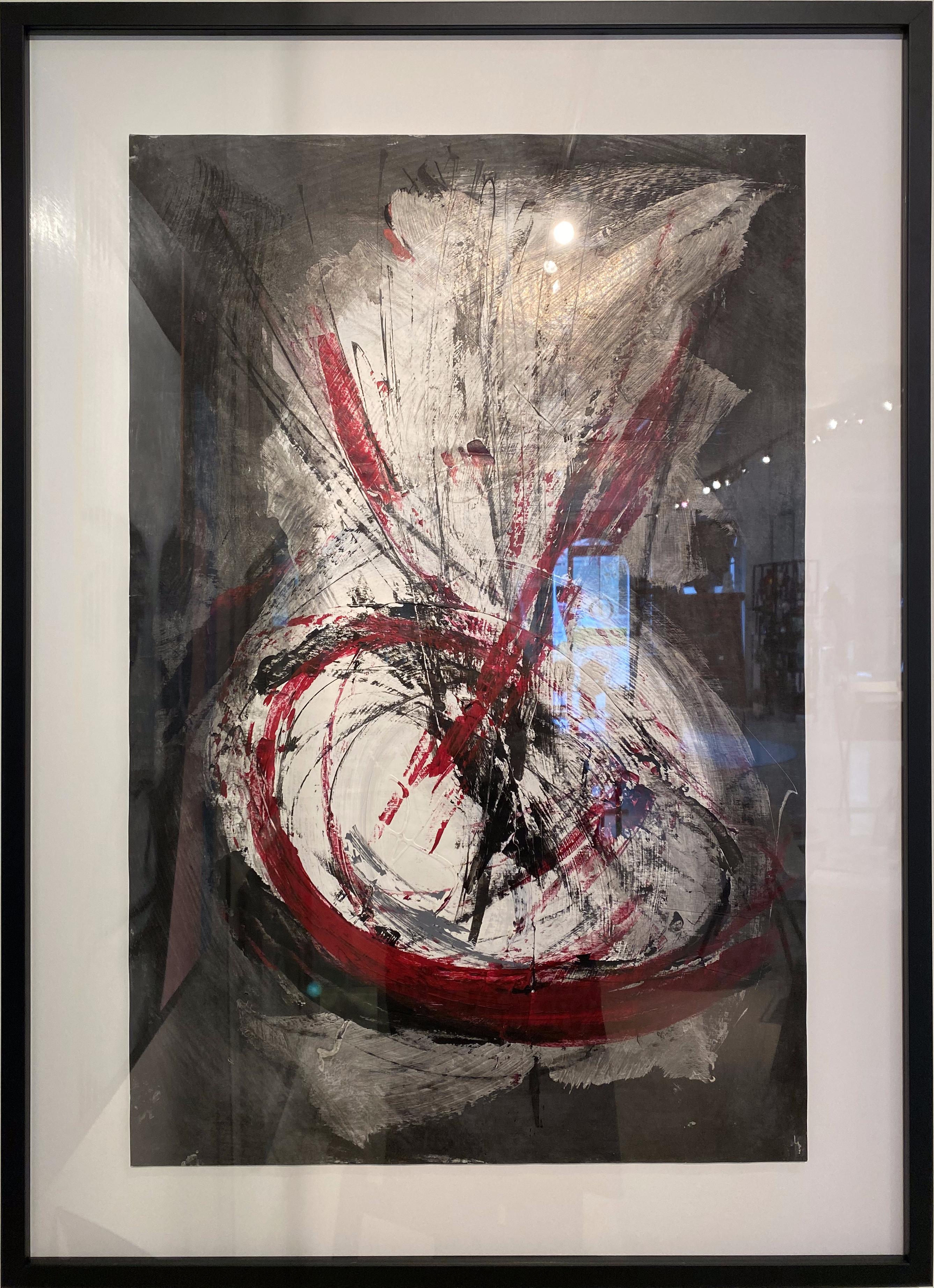 Dieses Gemälde von Marko Kratohvil in Acryl und Tusche auf Papier ist eine Explosion von roten, schwarzen, weißen und grauen Farben, gemalt mit energischen gestischen Bewegungen.  Große konzentrische Kreise bilden die Basis des Gemäldes mit