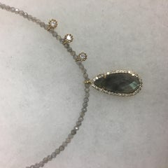 Labradorit-Halskette mit CZ- und Mystic Labradorit-Perlen