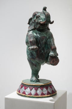 Elefant  Figurative Tierskulptur aus Bronze aus Zirkusszene aus Bronze von Rolf Knie