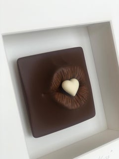Chocolate Kiss - contemporary art in boxes artwork by Volker Kuhn, minimalist