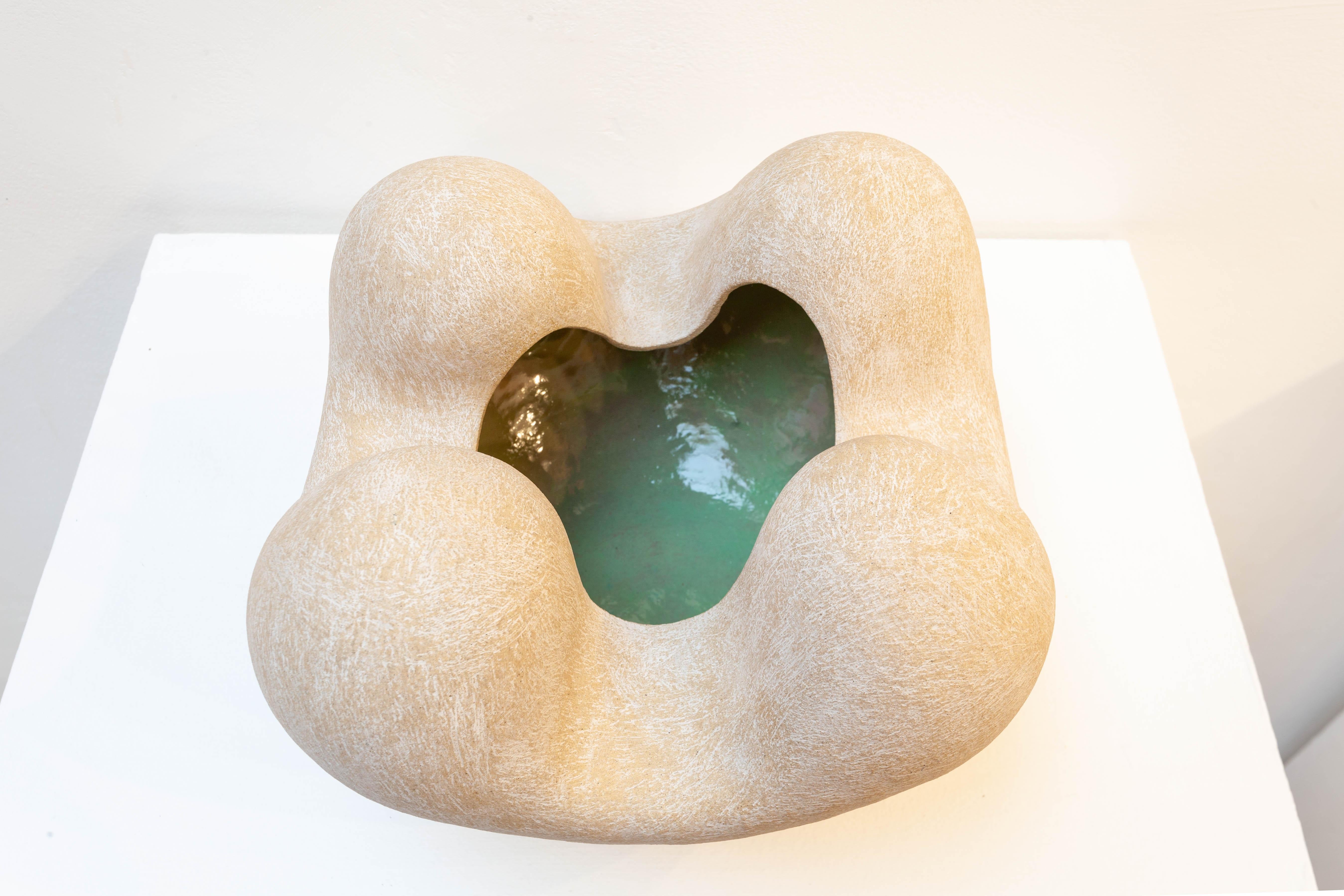 Curvaceous Pot - Sculpture by Alison McGechie