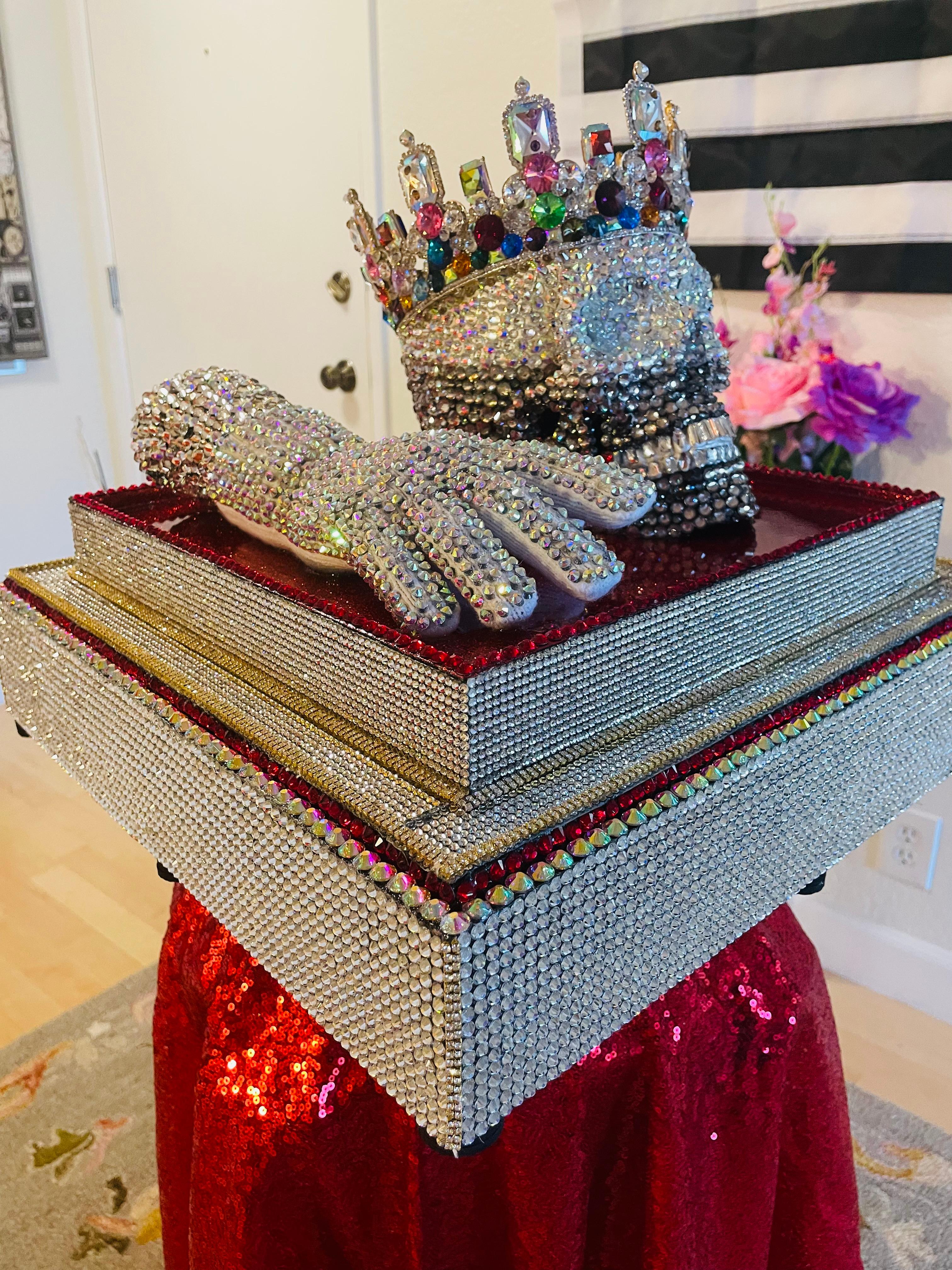 MJ: THE ULTIMATE KING OF POP (Swarovski Skull+CustomBase+Crown+Glove Replica)    - Brown Figurative Sculpture by Mauro Oliveira