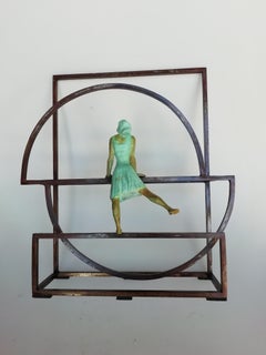 Zeitgenössischer Bronzetisch ""Rosette", Wandskulptur, figurative Freiheit eines Mädchens