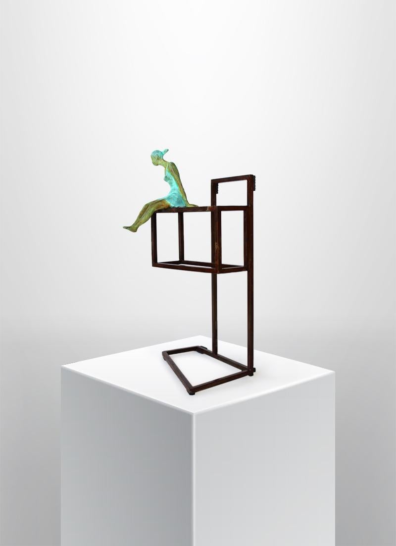 Table en bronze contemporaine « Disccovery », sculpture murale figurative « Girl freedom » - Sculpture de Joan Artigas Planas